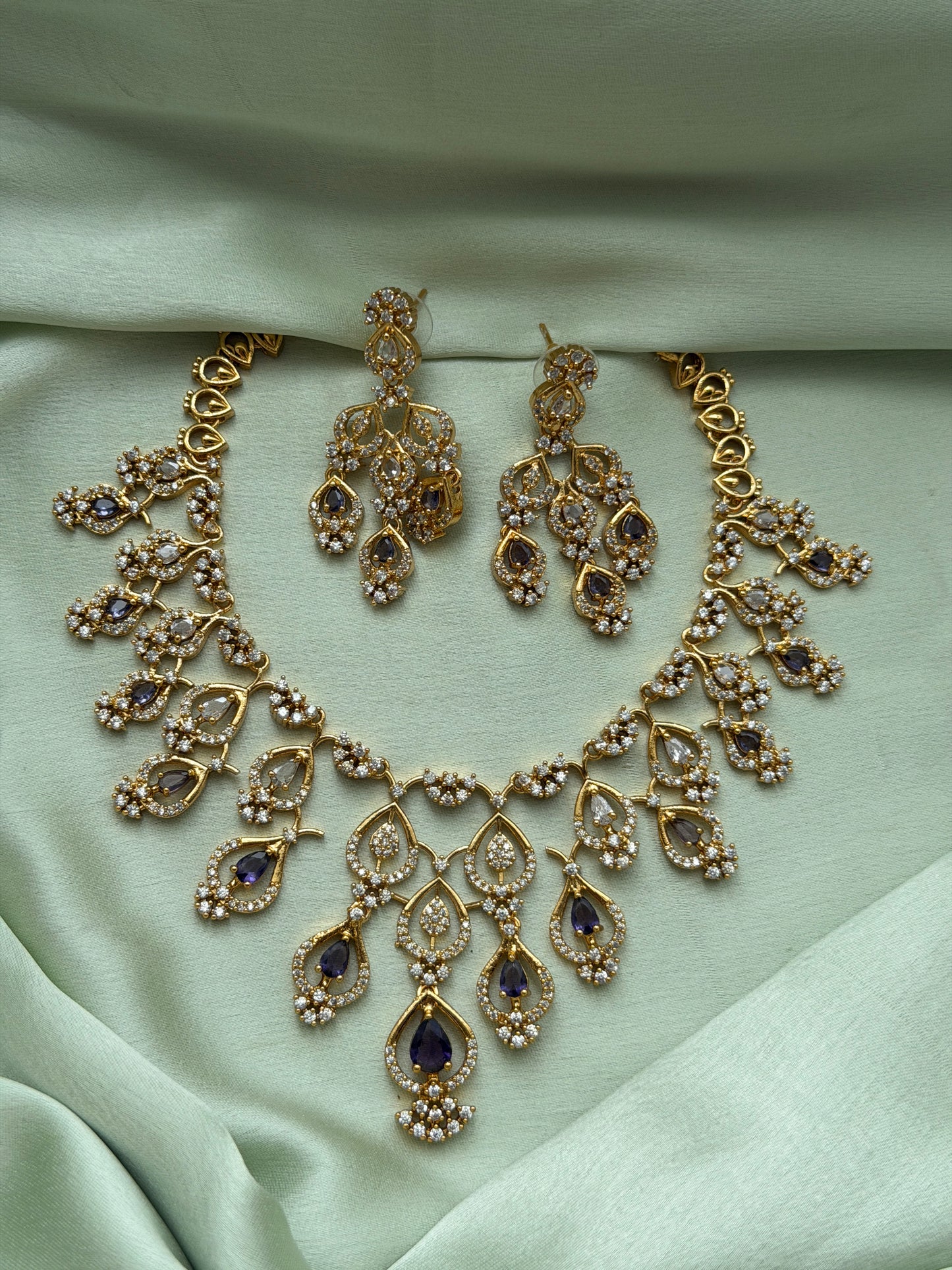 Lustre AD Necklace