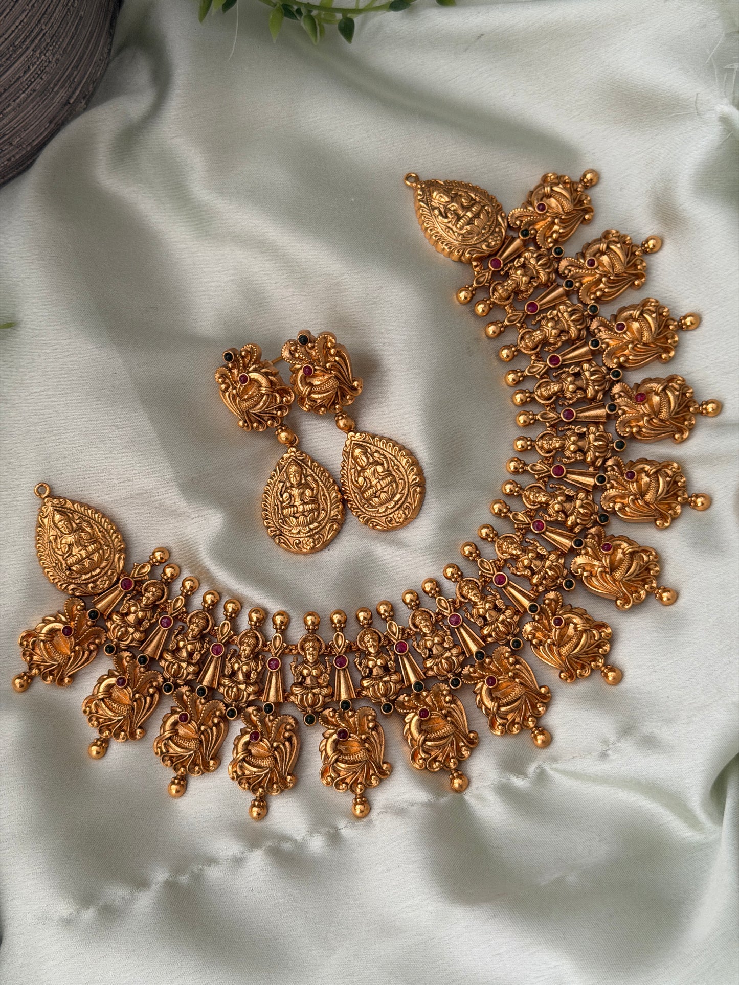 Shubha Premium Necklace