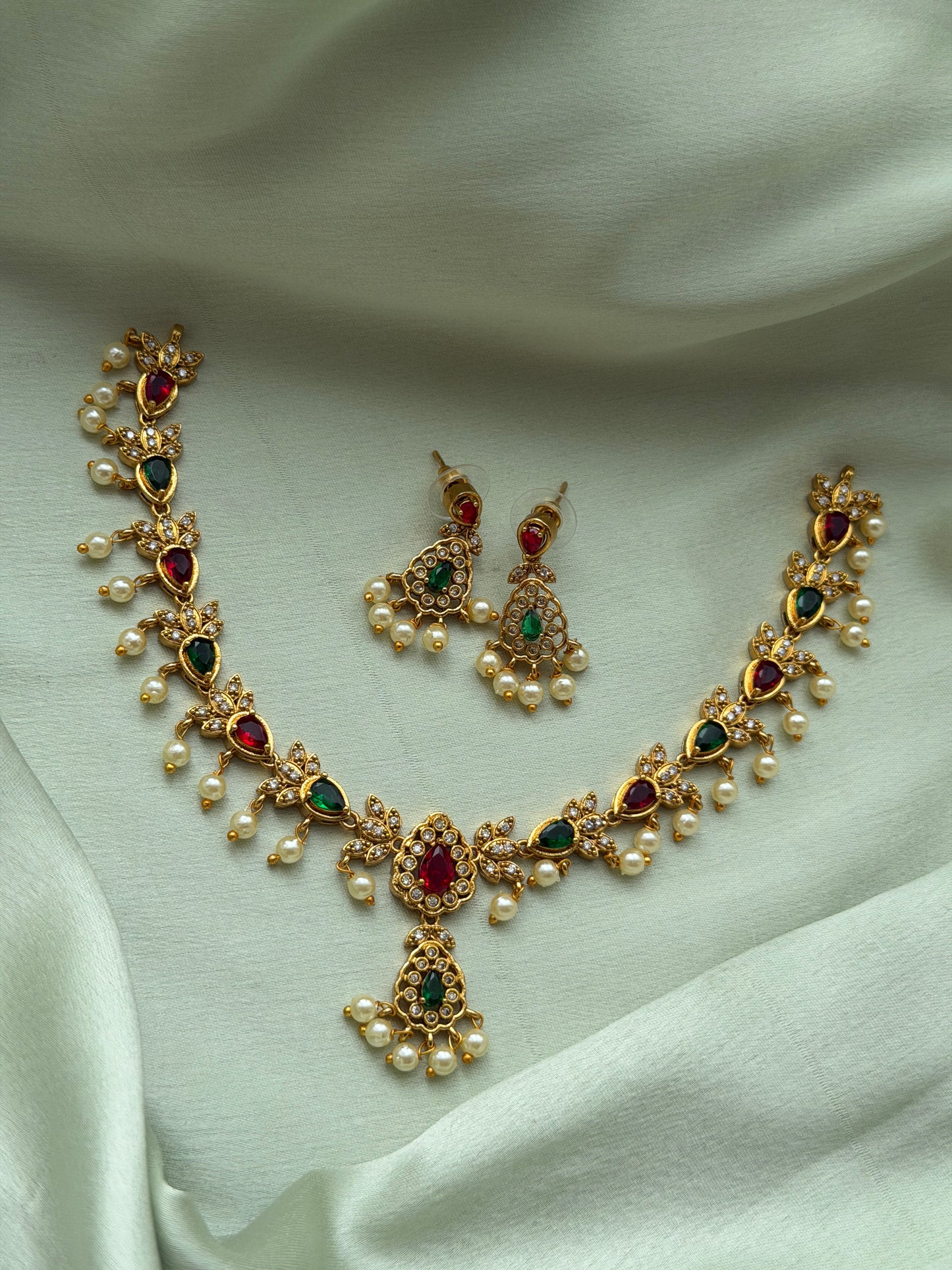 Amukthaya Stone Necklace