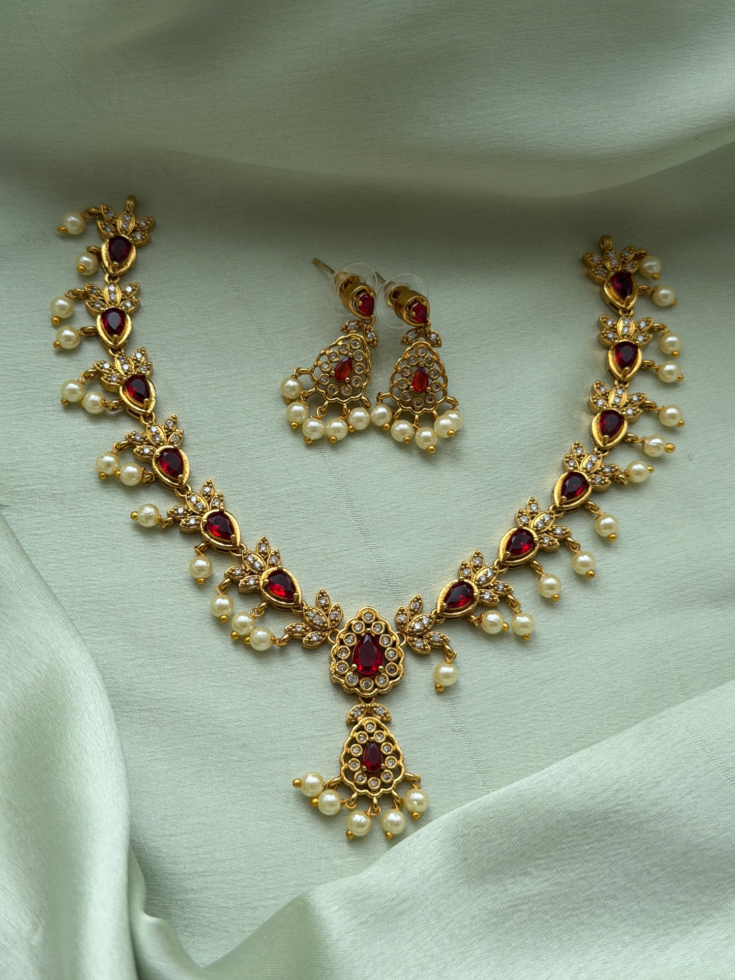 Amukthaya Stone Necklace