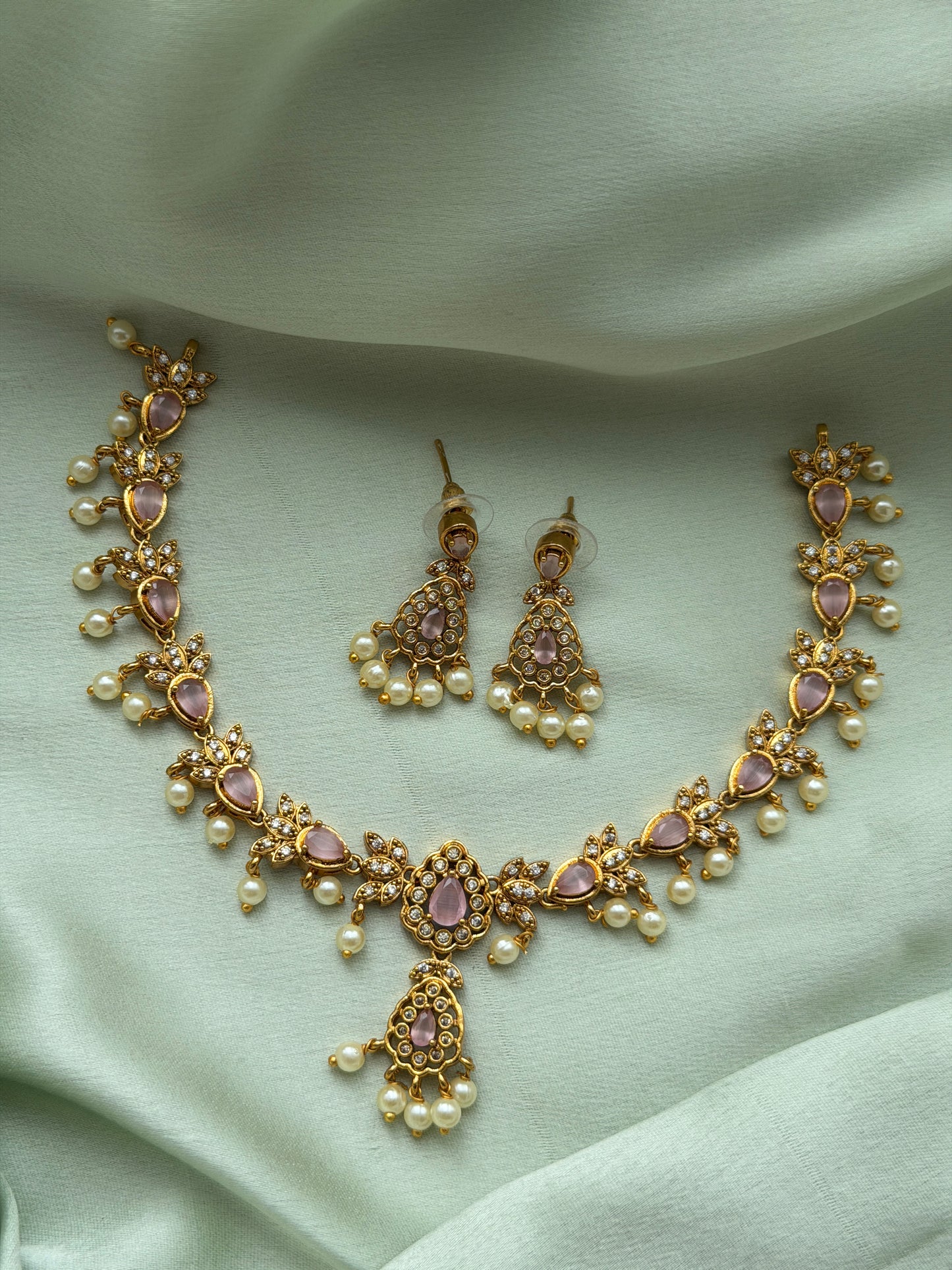 Amukthaya Stone Necklace