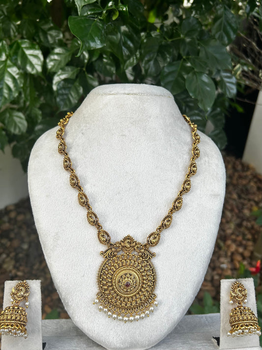 Antique Non Idol Chakra Haaram Set