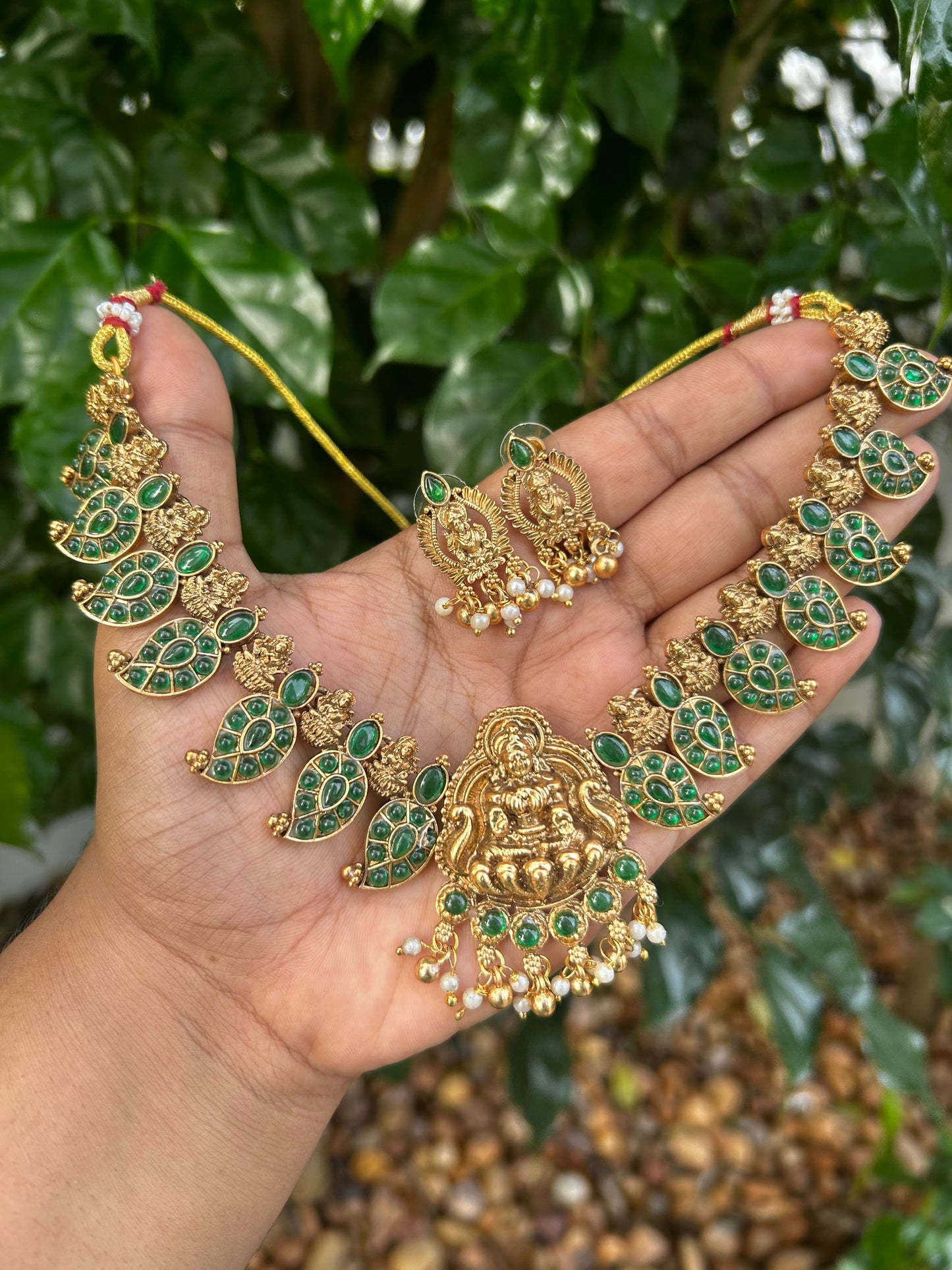 Kempu Maanga Necklace