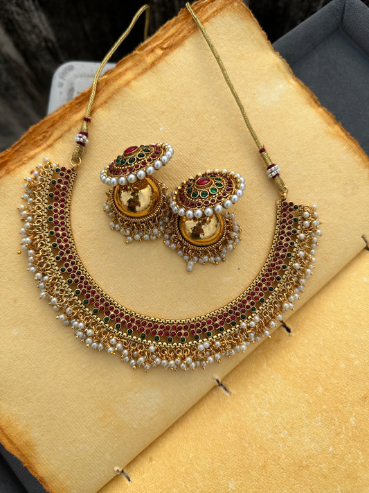 Attham Guttapusalu with Jhumkas