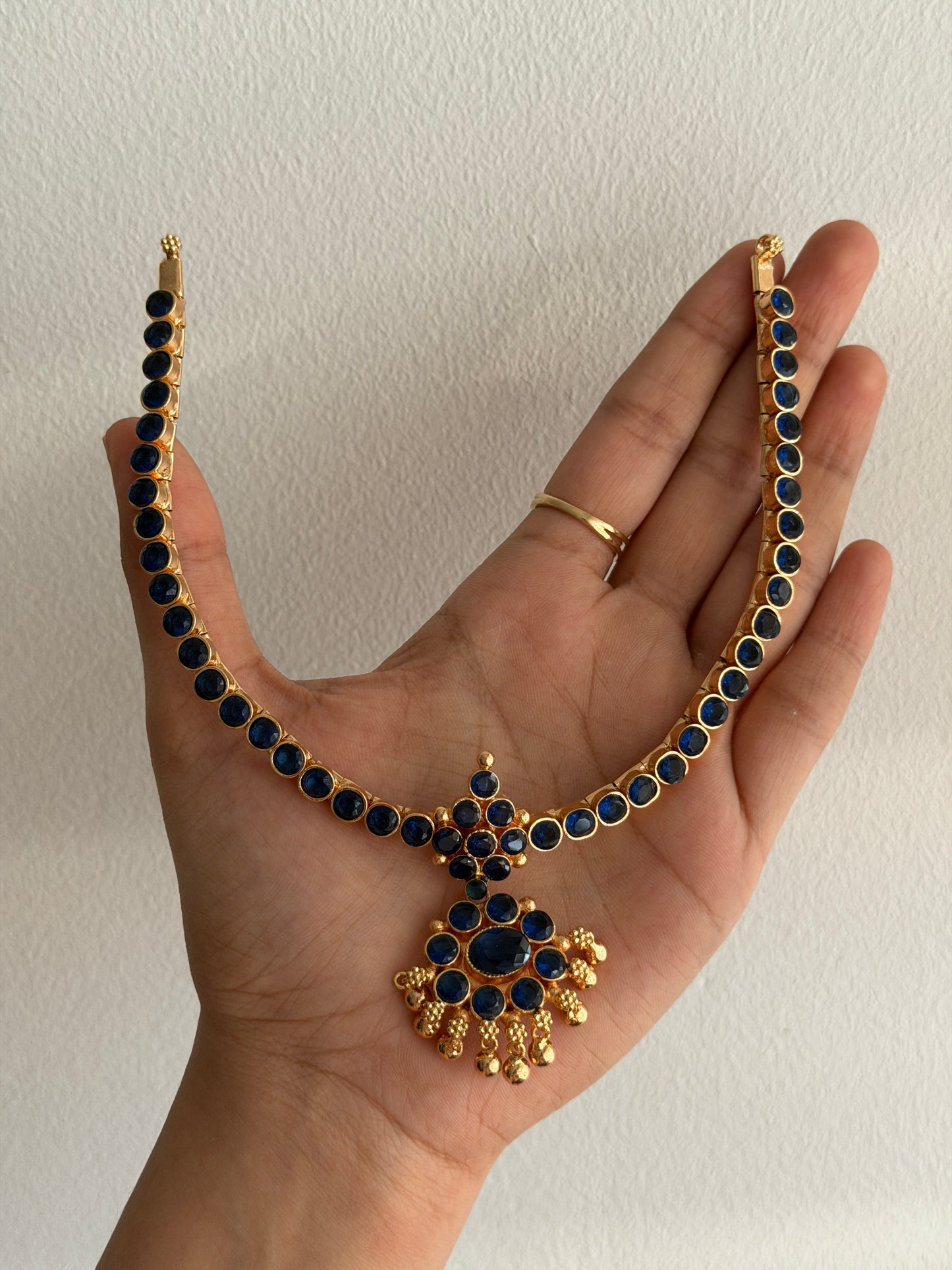 1Gm Gold Kempu Attigai