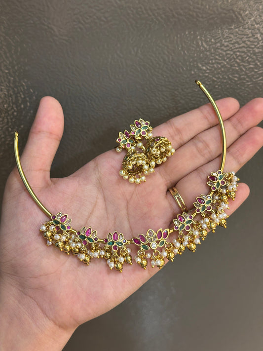 Saroja Pearl Hasli Choker set
