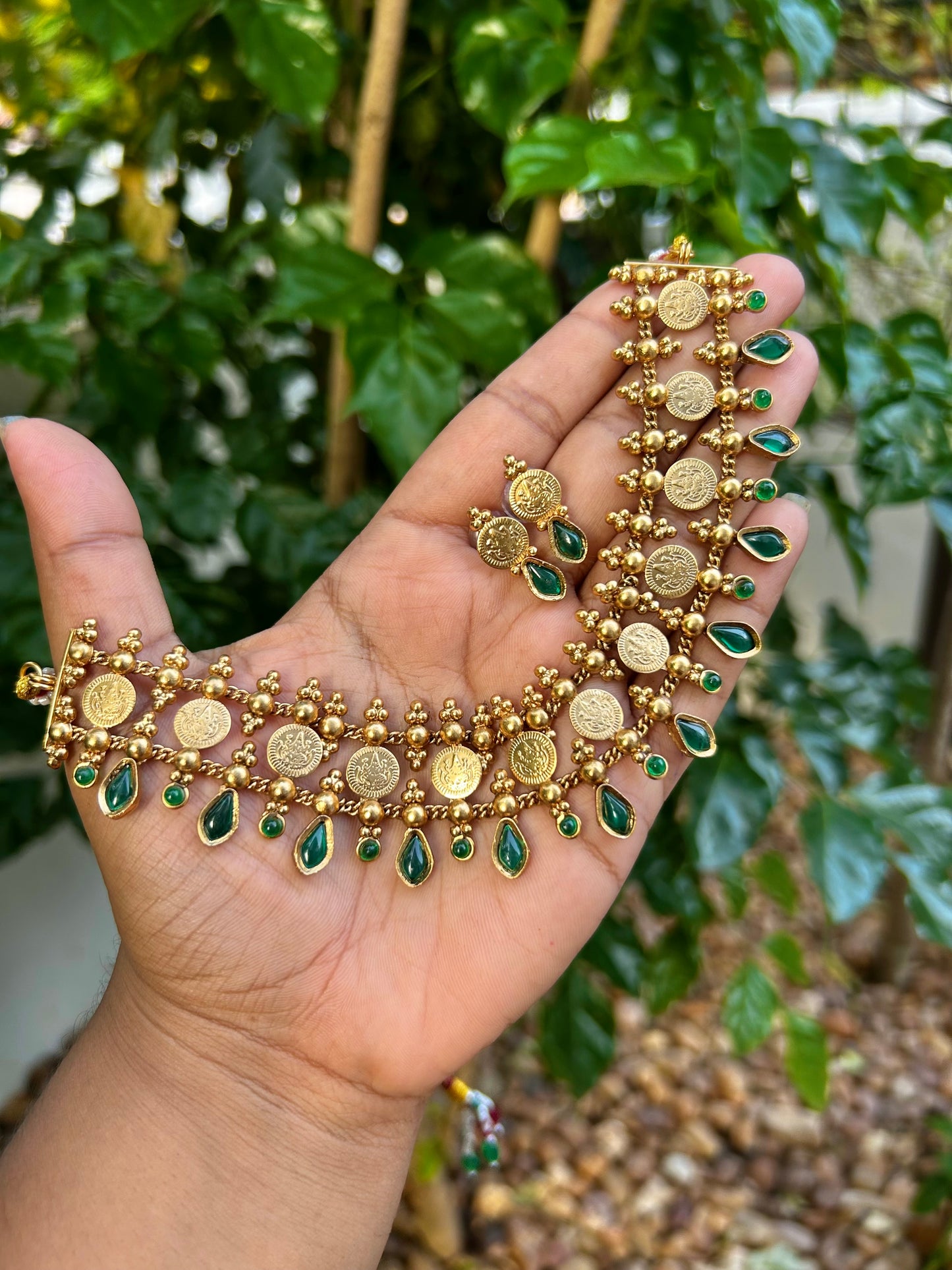 Palakka Petal Kaashu Choker