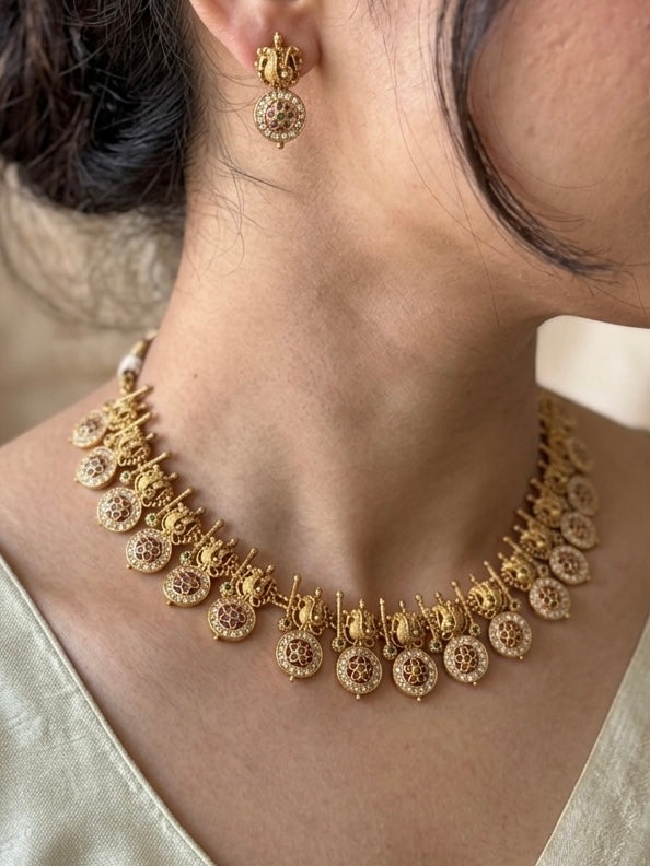 Lavika Necklace