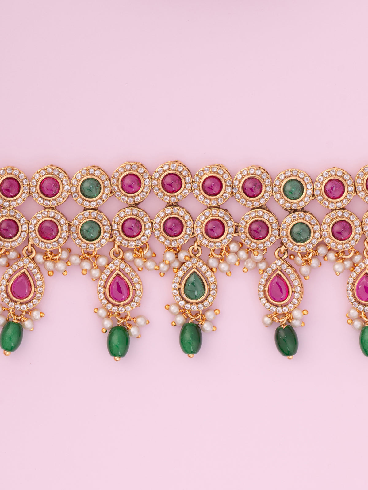 Jagratha Kempu Choker