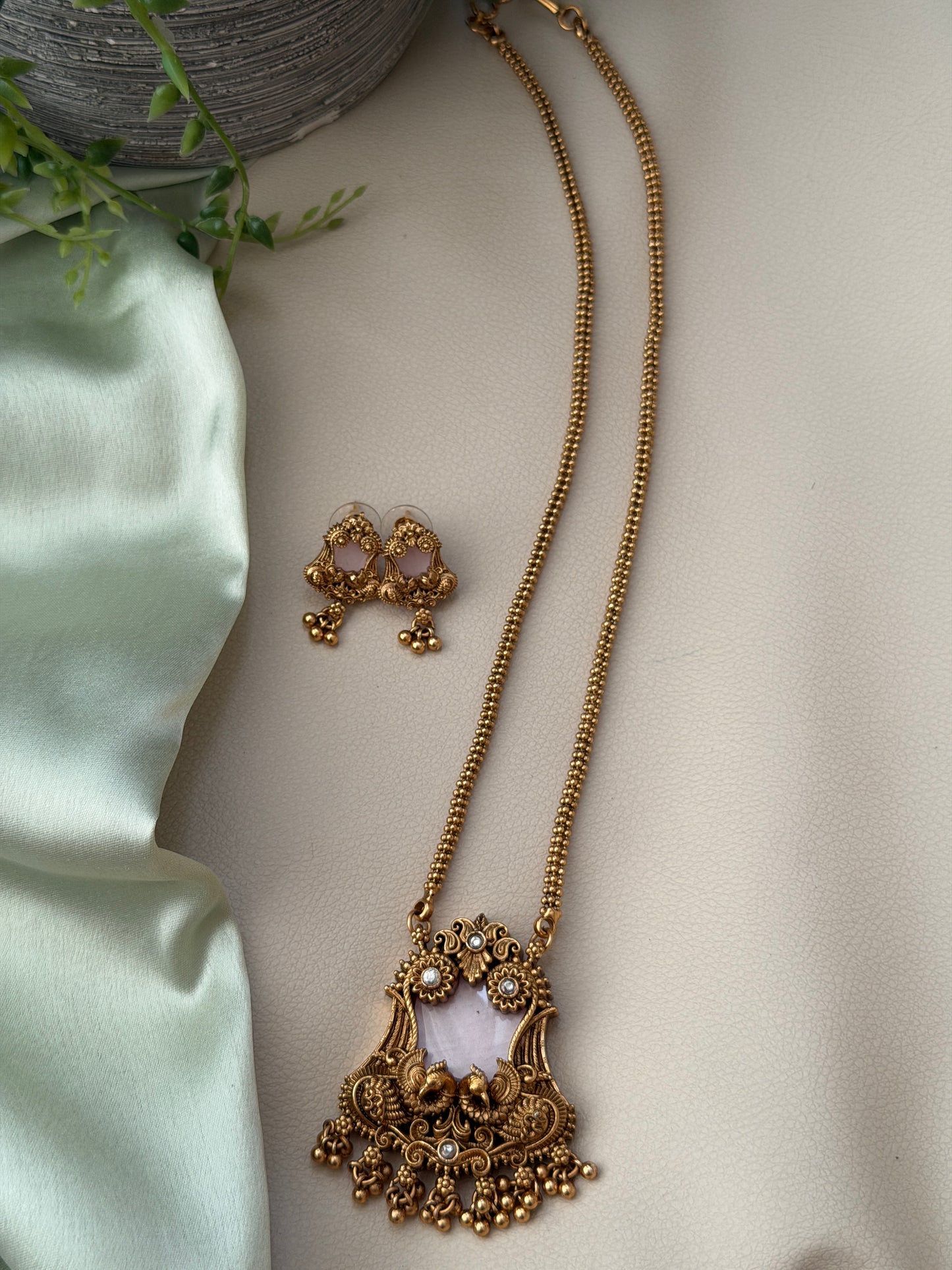 Prameena Mid Length Chain