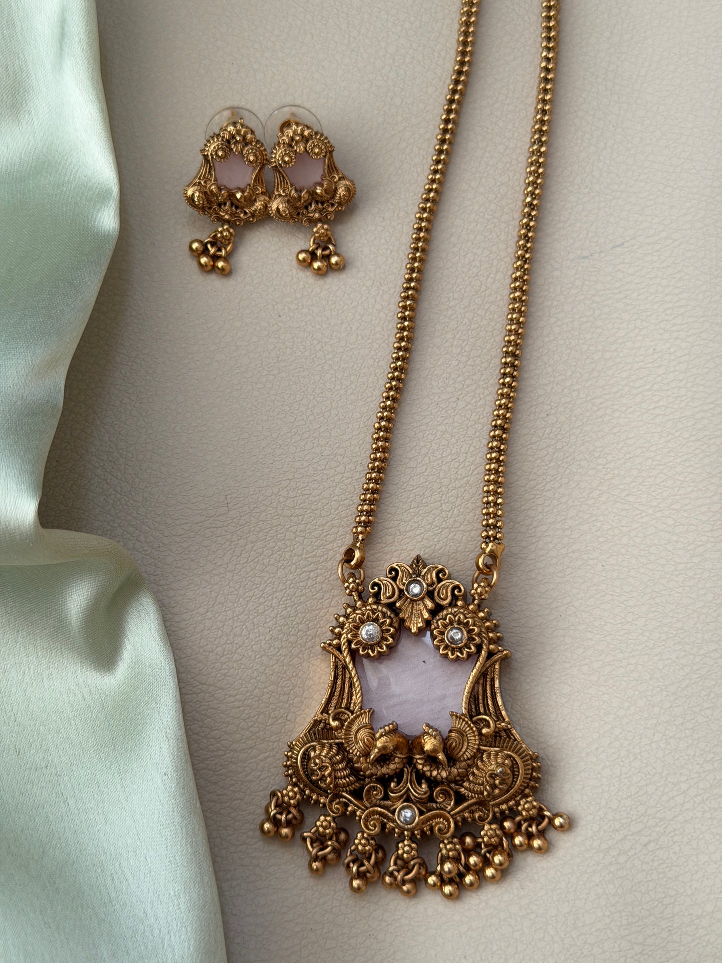 Prameena Mid Length Chain