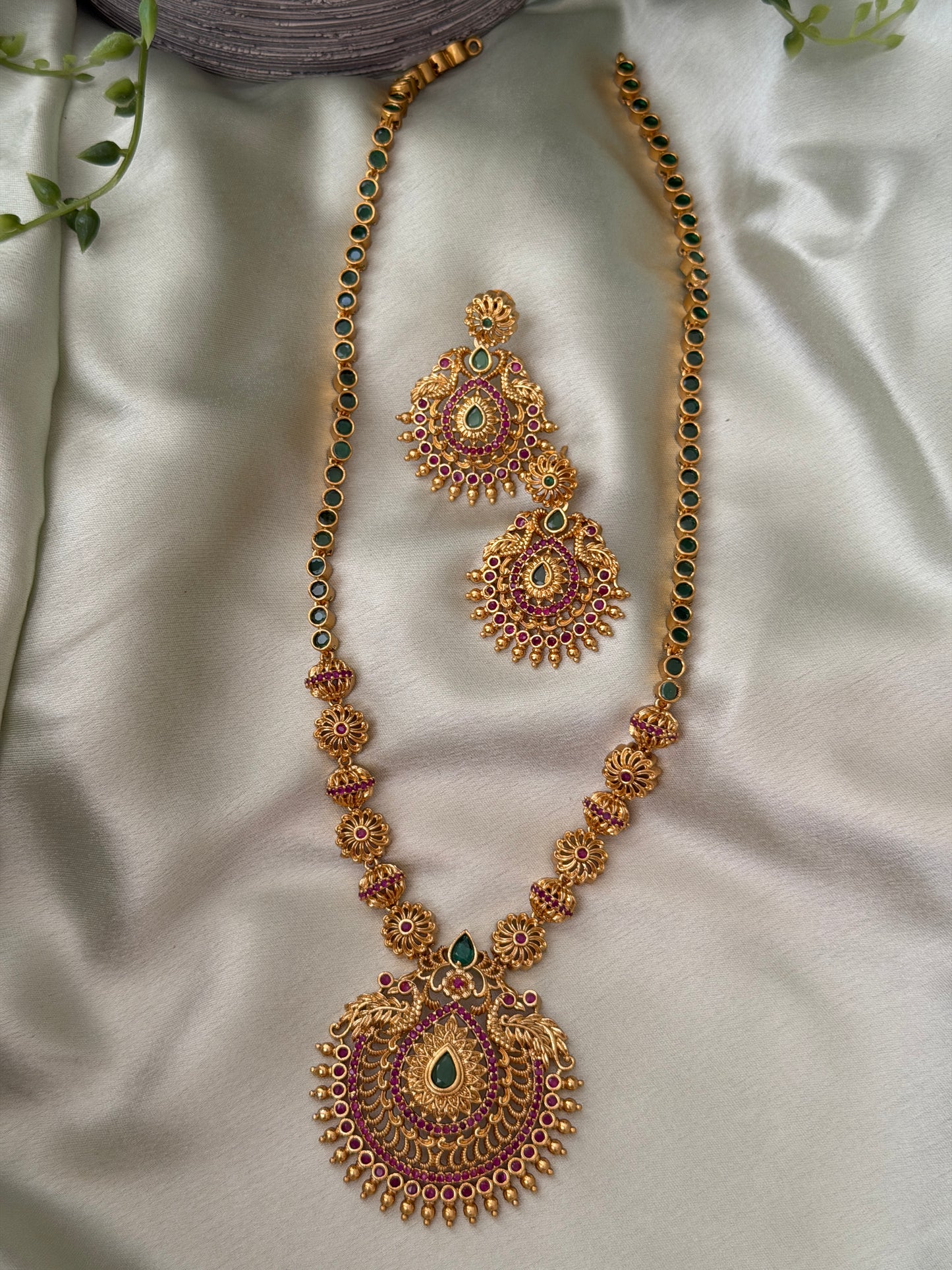 Emerald Chakra Haaram