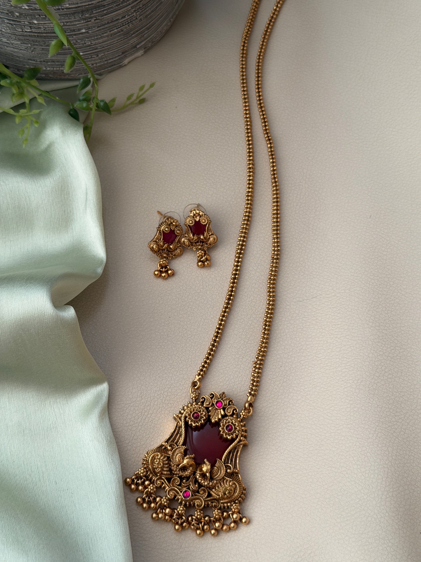 Prameena Mid Length Chain
