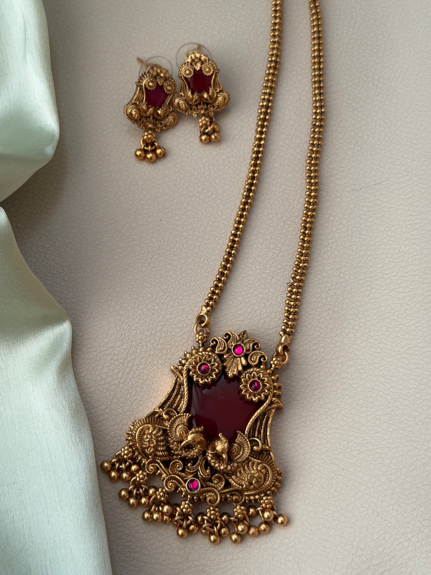 Prameena Mid Length Chain