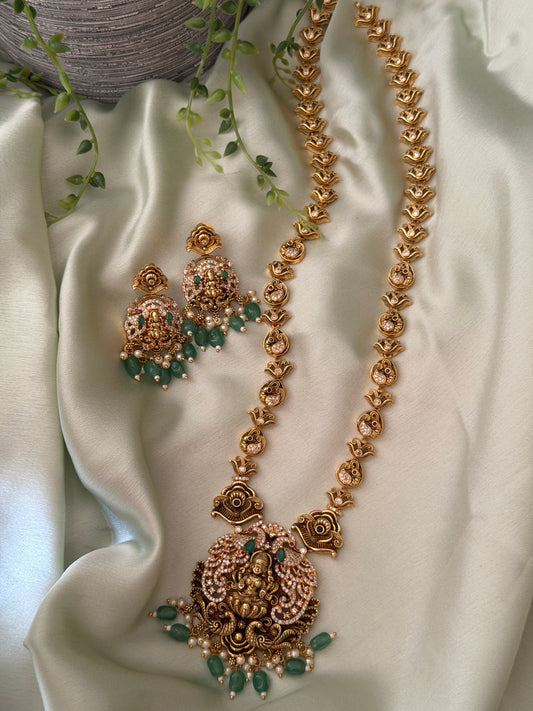 Umayal AD x Antique Haaram Set