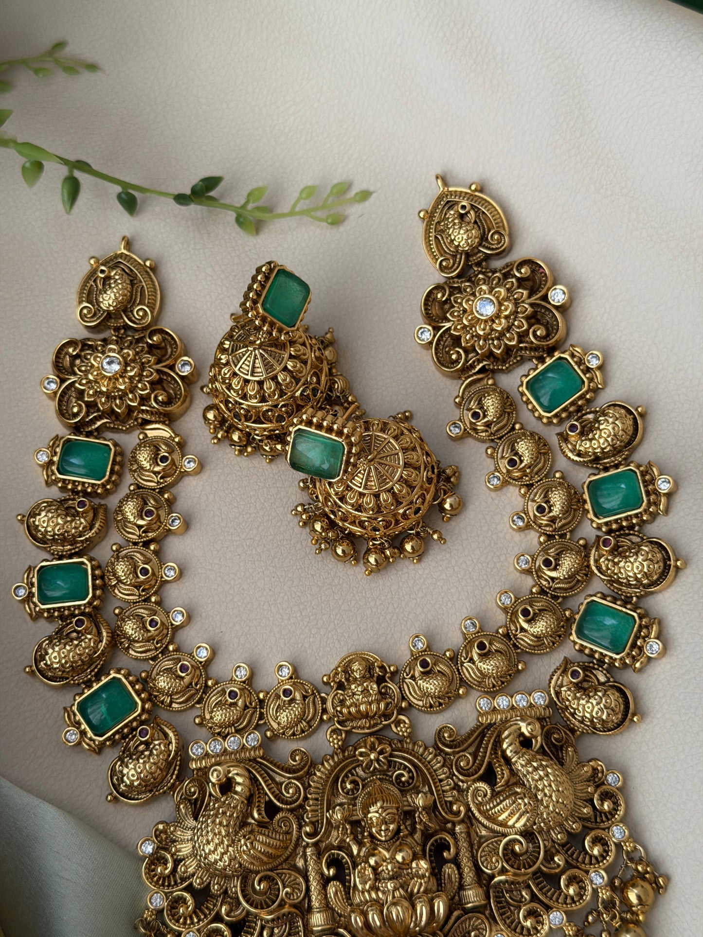 Brindha Stone Necklace