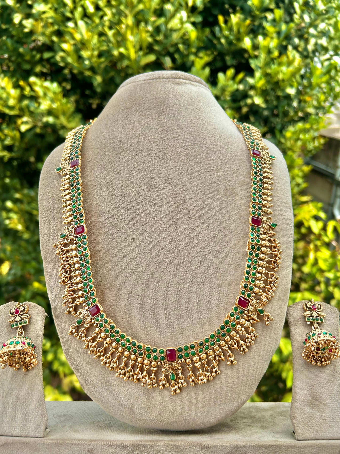 Bindiya Non Idol Kemp Haaram set