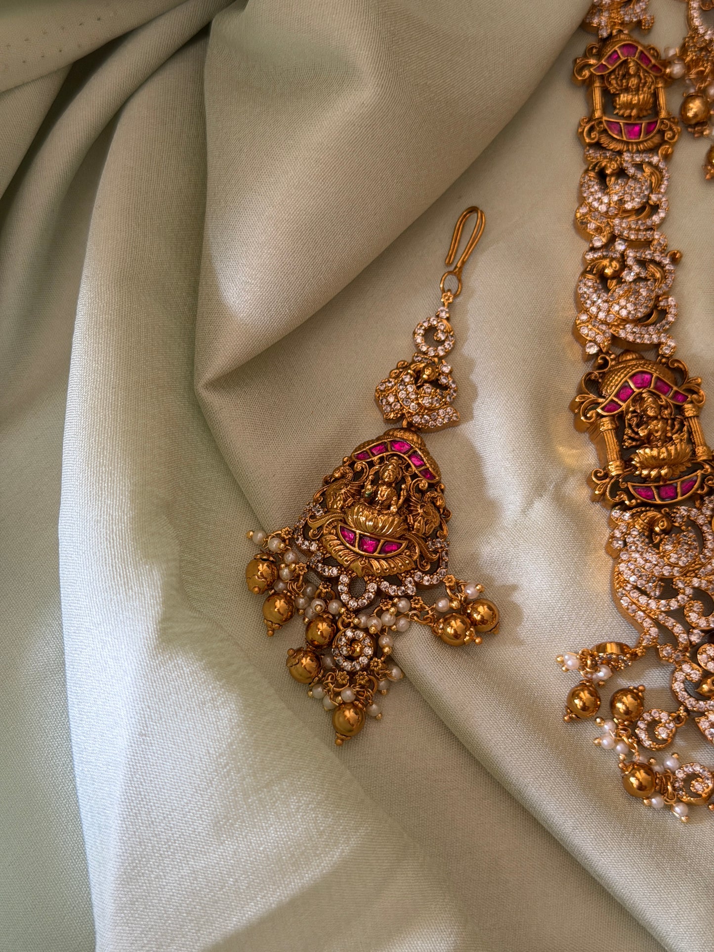 Yazhini Devi Diamond Bridal Combo