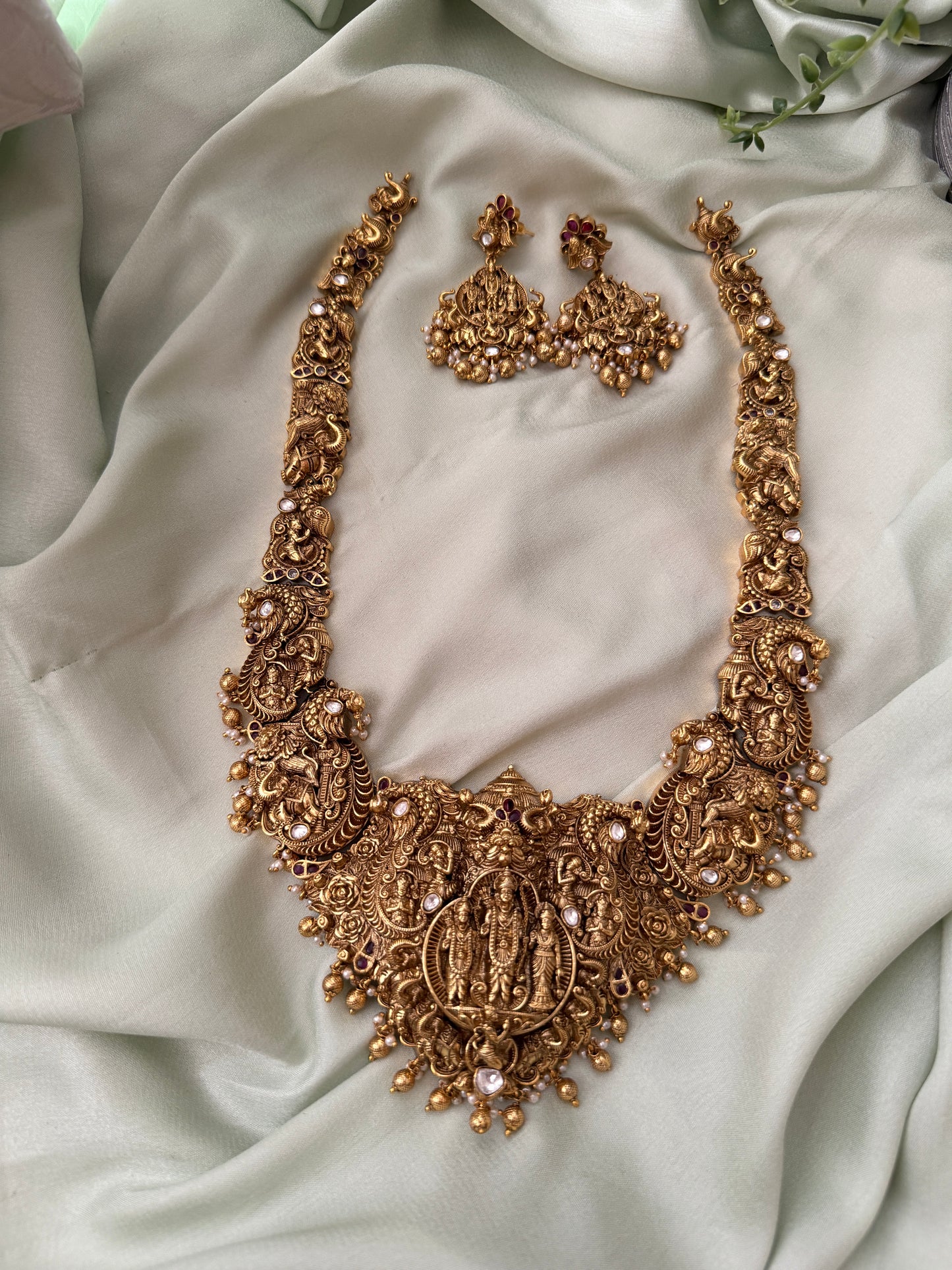 KarthikaDevi Antique Haaram