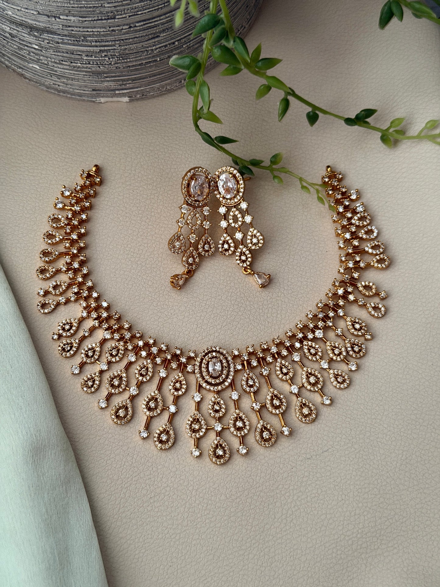 Drop Thorn AD Necklace
