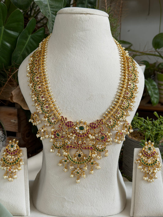 Namika Guttapusalu Haaram Set