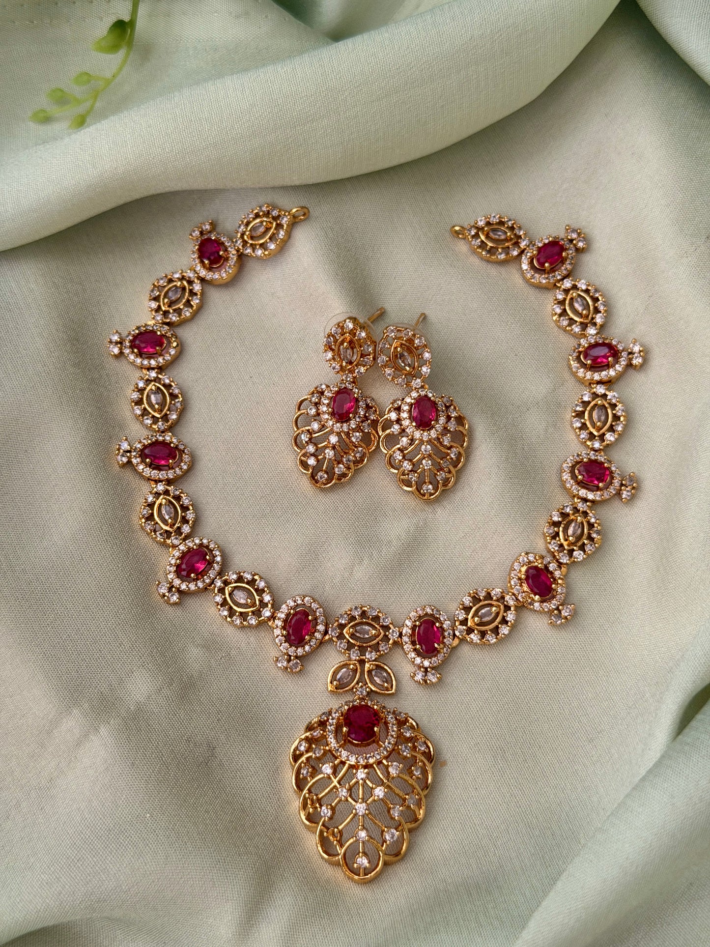 Farha AD Necklace