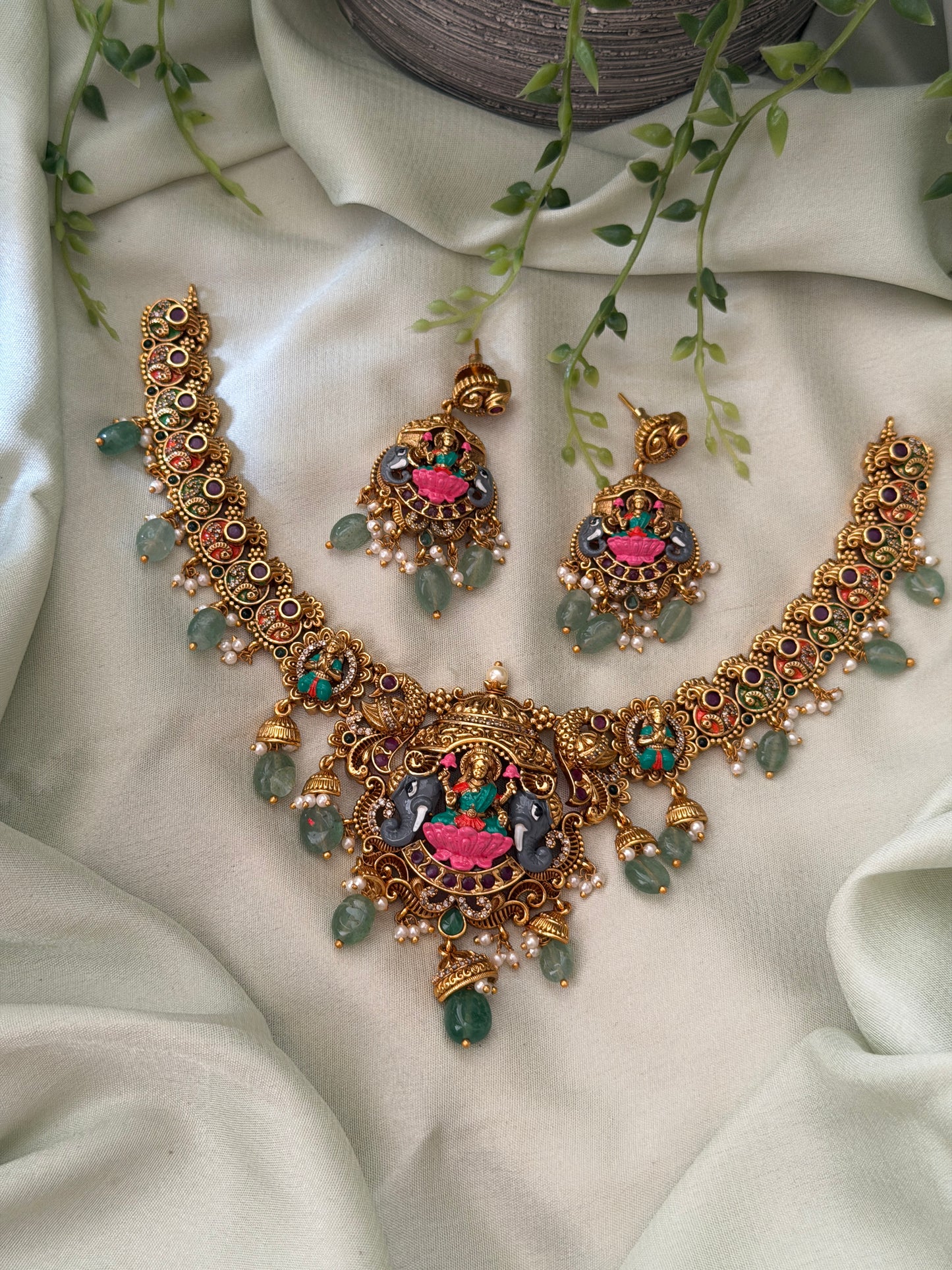 Charumathi Meenakaari Necklace