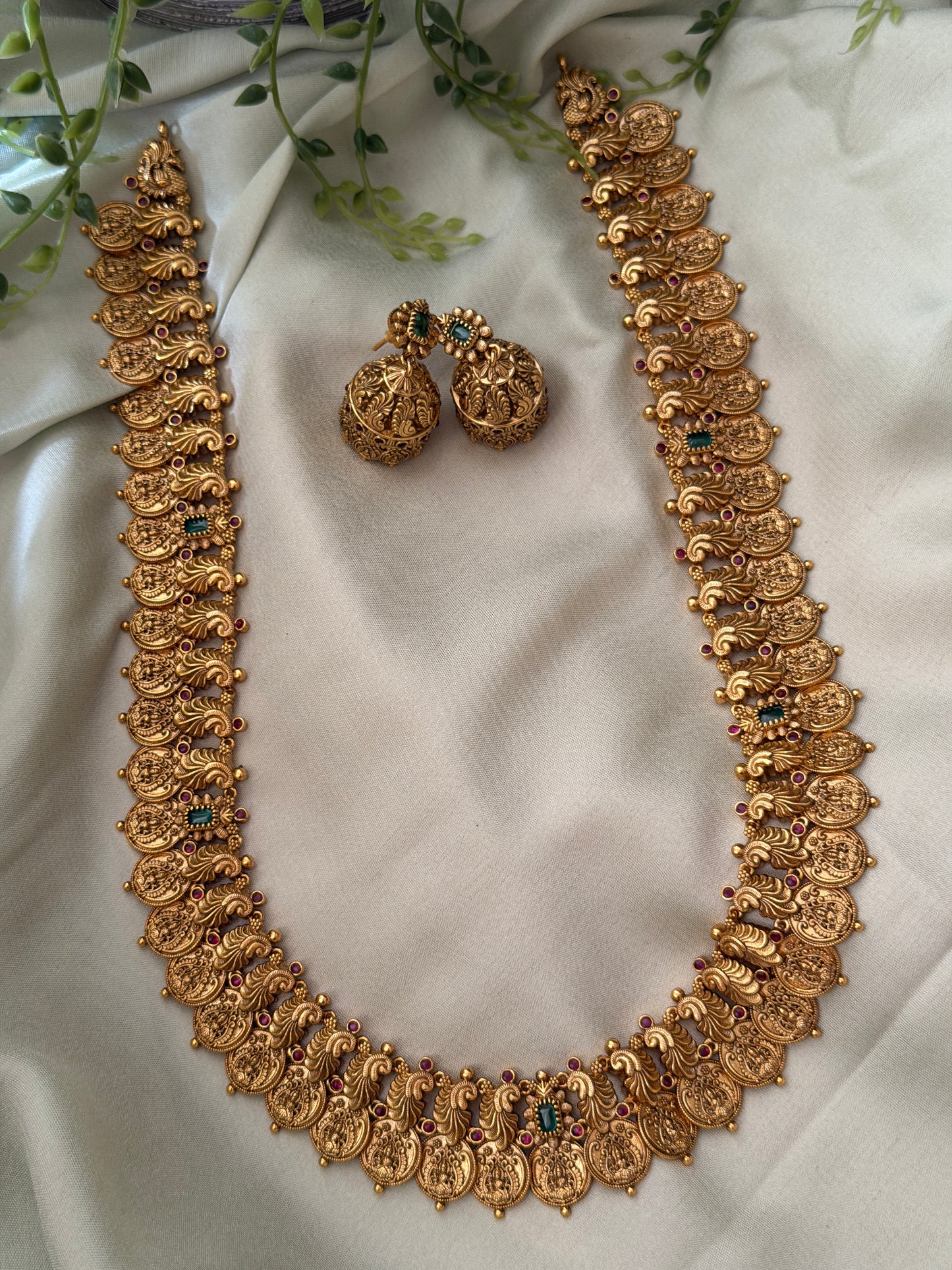 Raani Kaashu Maala (Long/Short)