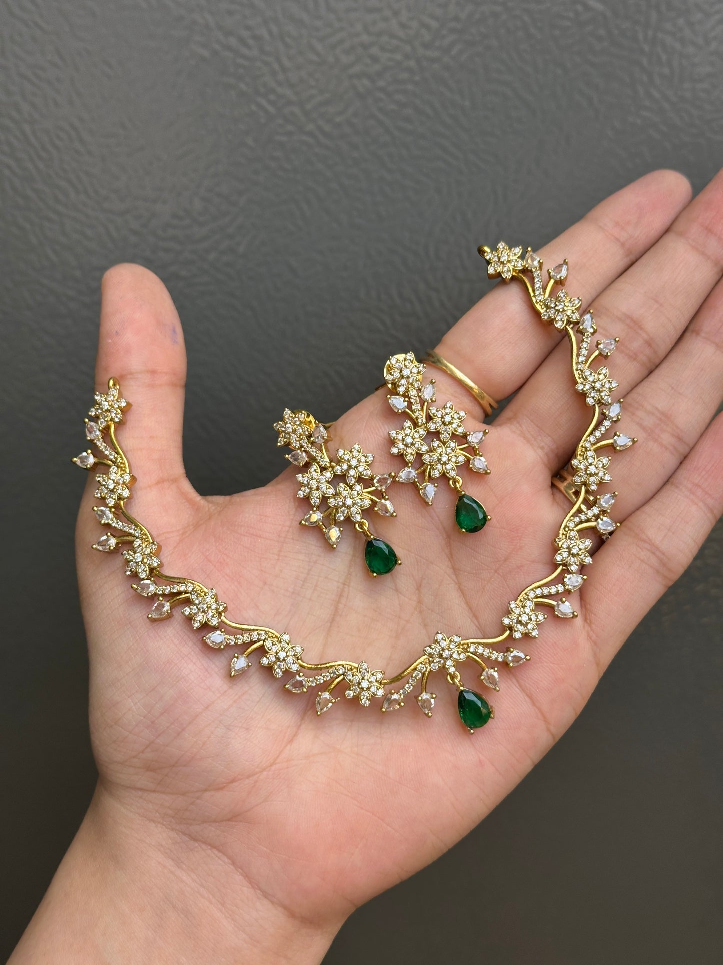 Flora Creeper AD Necklace