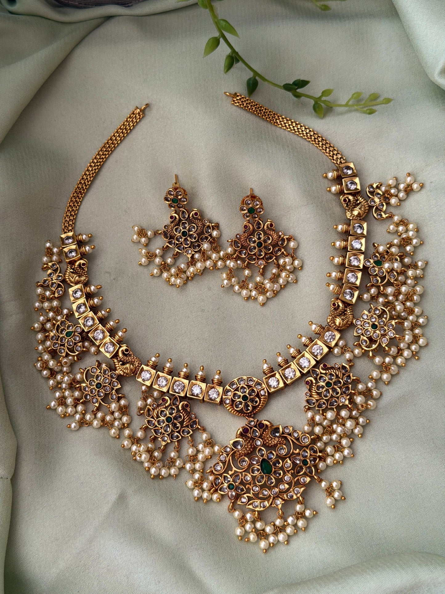 Ishaama Guttapusalu Necklace