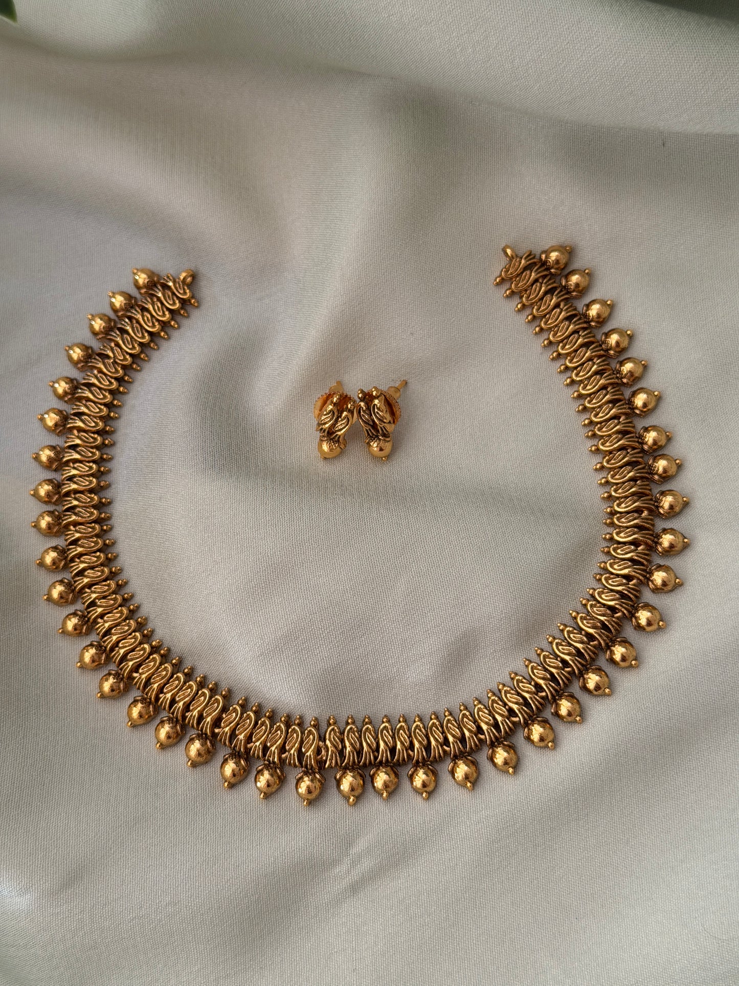 Simple Gold Replica Necklace