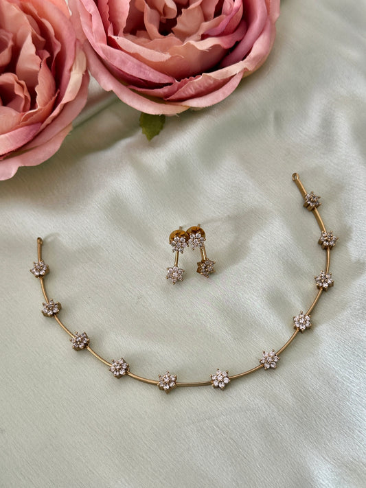 Flexible Flora AD Necklace