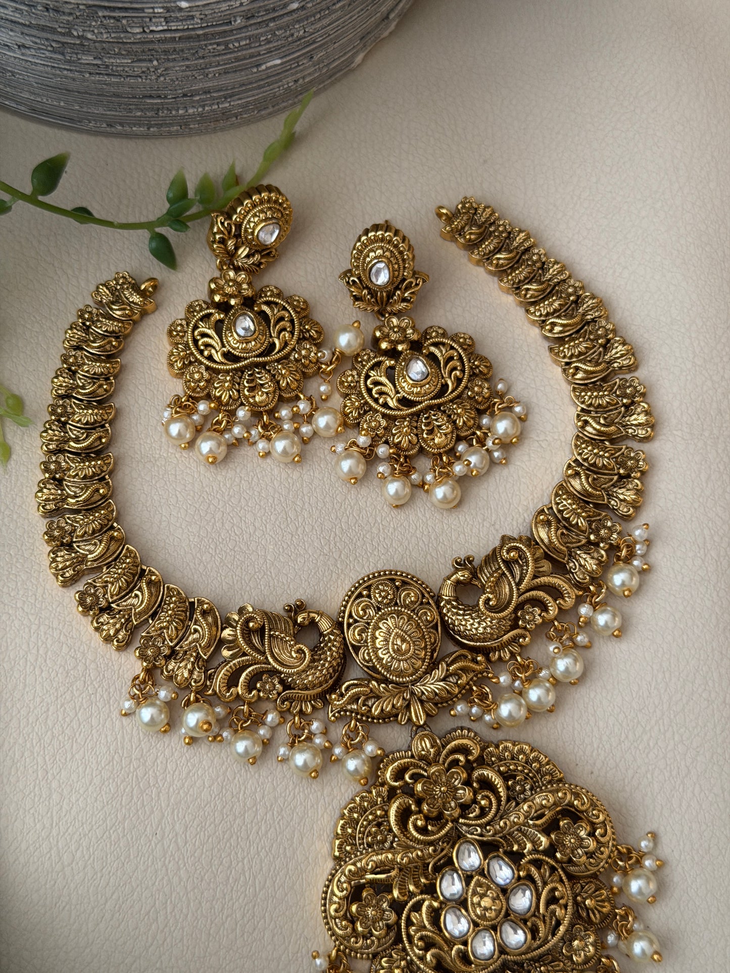 Dhwani Antique Non Idol Necklace