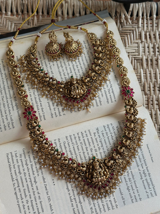 Dakshya bridal combo with Pearl droppings