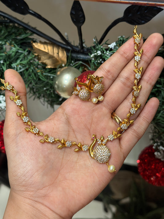 Ball Peacock AD Flora Necklace