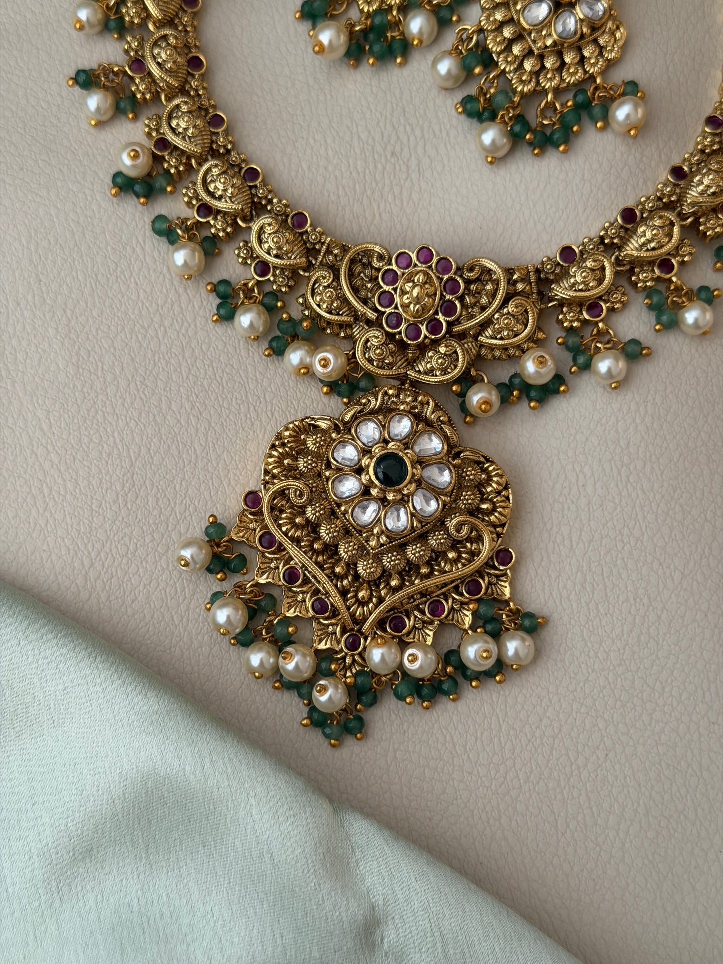 Non Idol Chaandini Necklace
