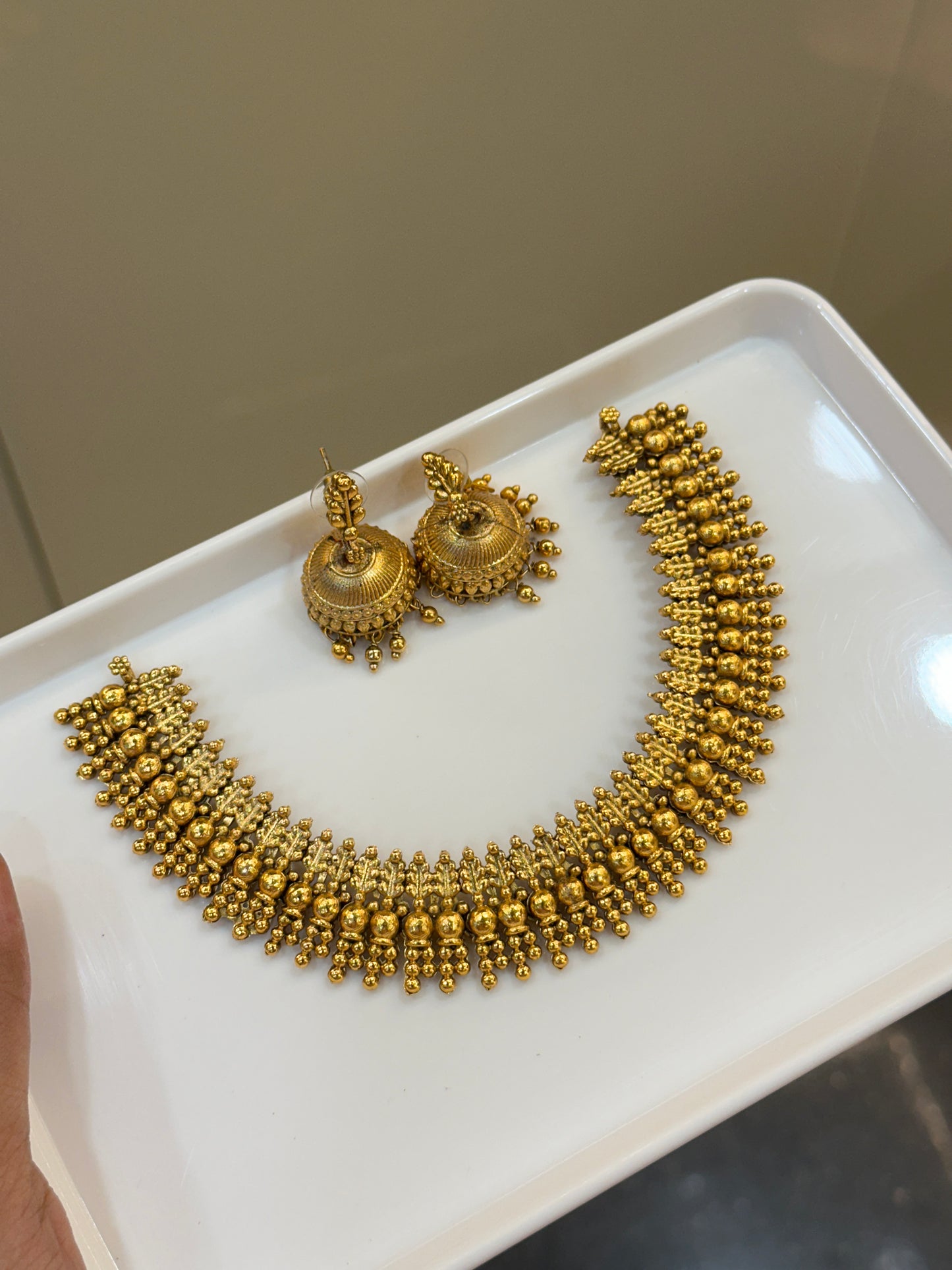 Non idol mullamottu with Jhumkas