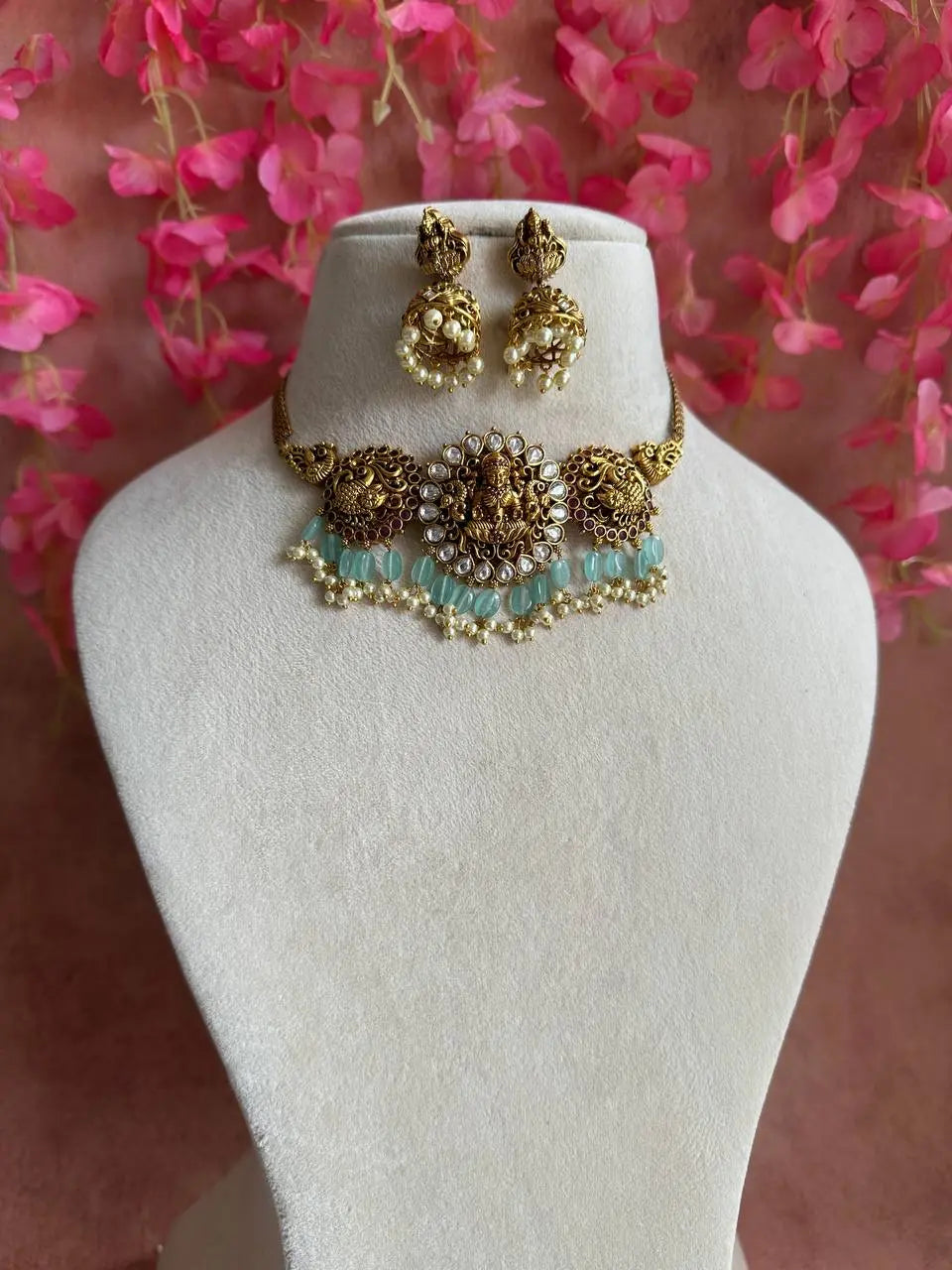 Premium Devi Choker with Kundan