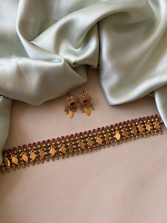 Kempu Stone Antique Elakkathali Choker
