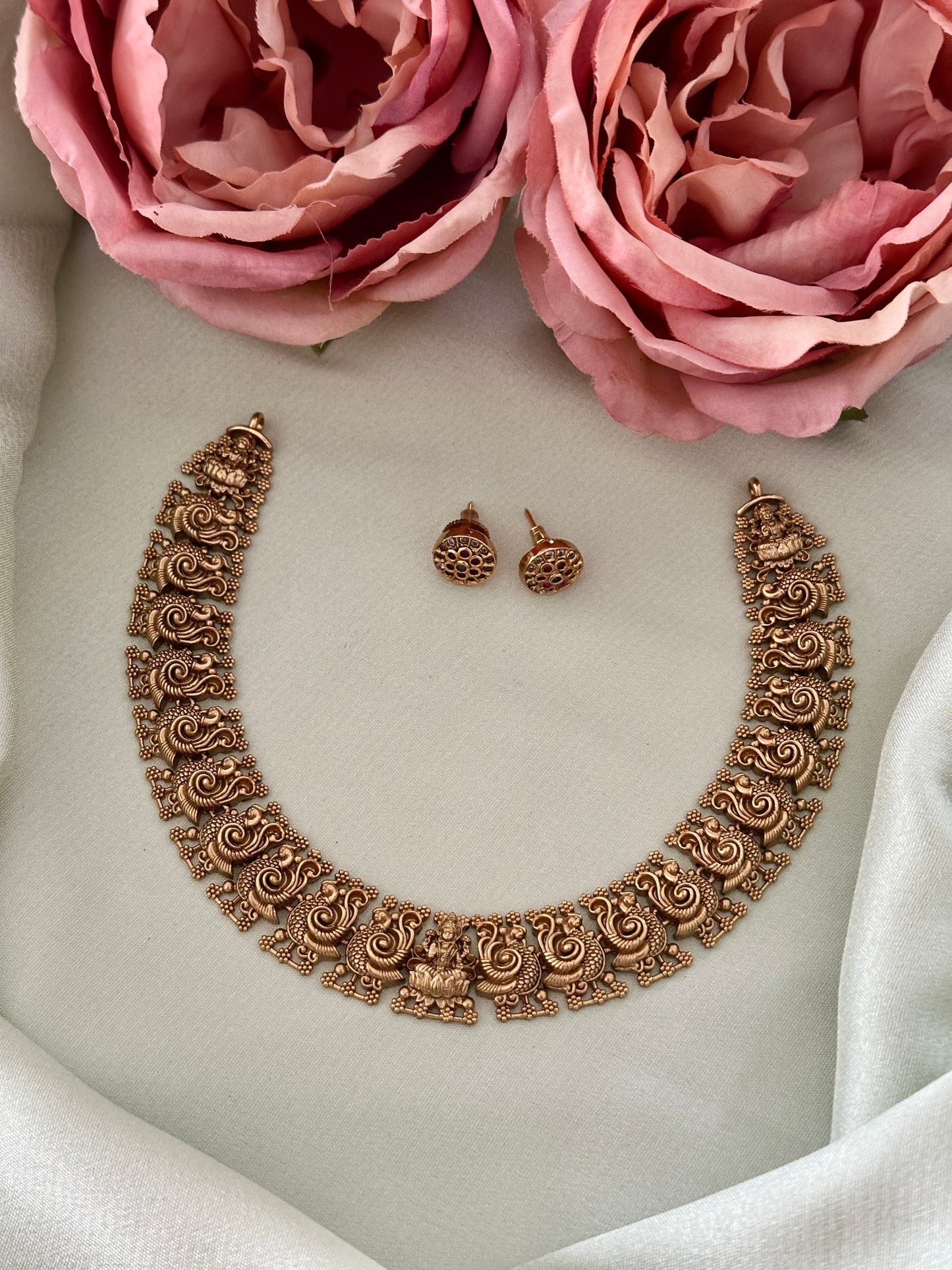 Vipanchika Antique Necklace