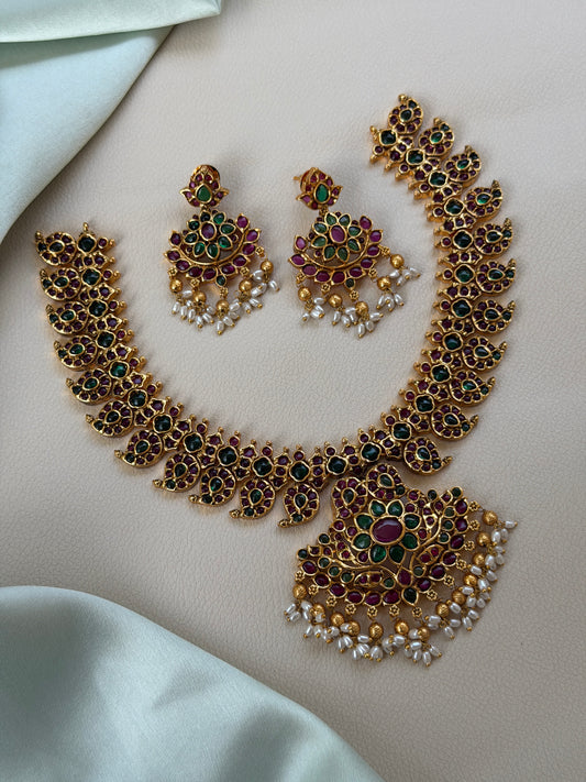 Panchika Kempu Guttapusalu Necklace