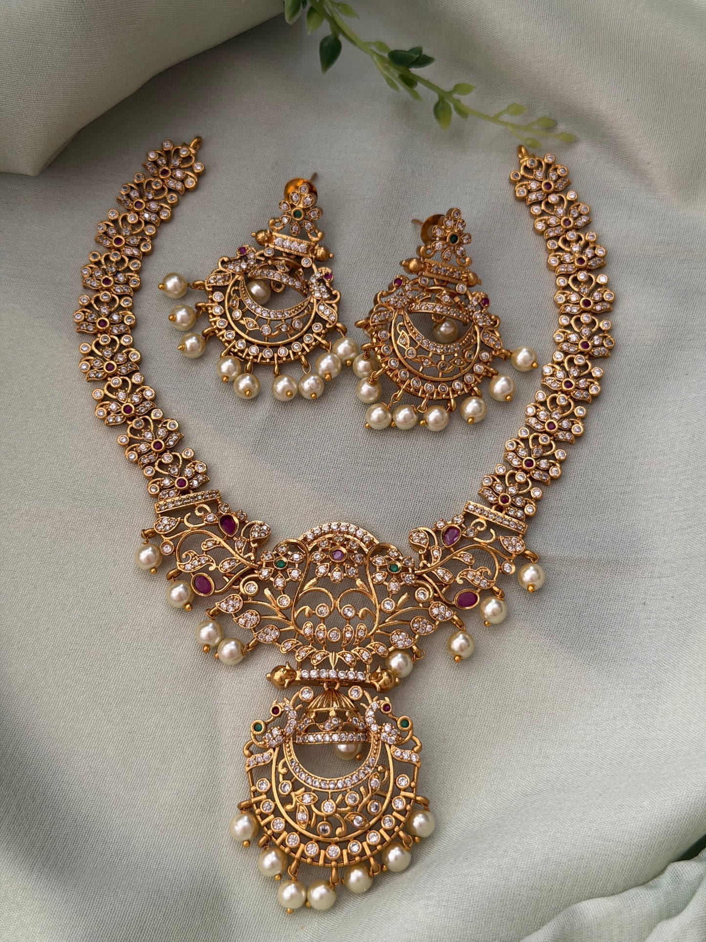 AD Pearl Bell Necklace