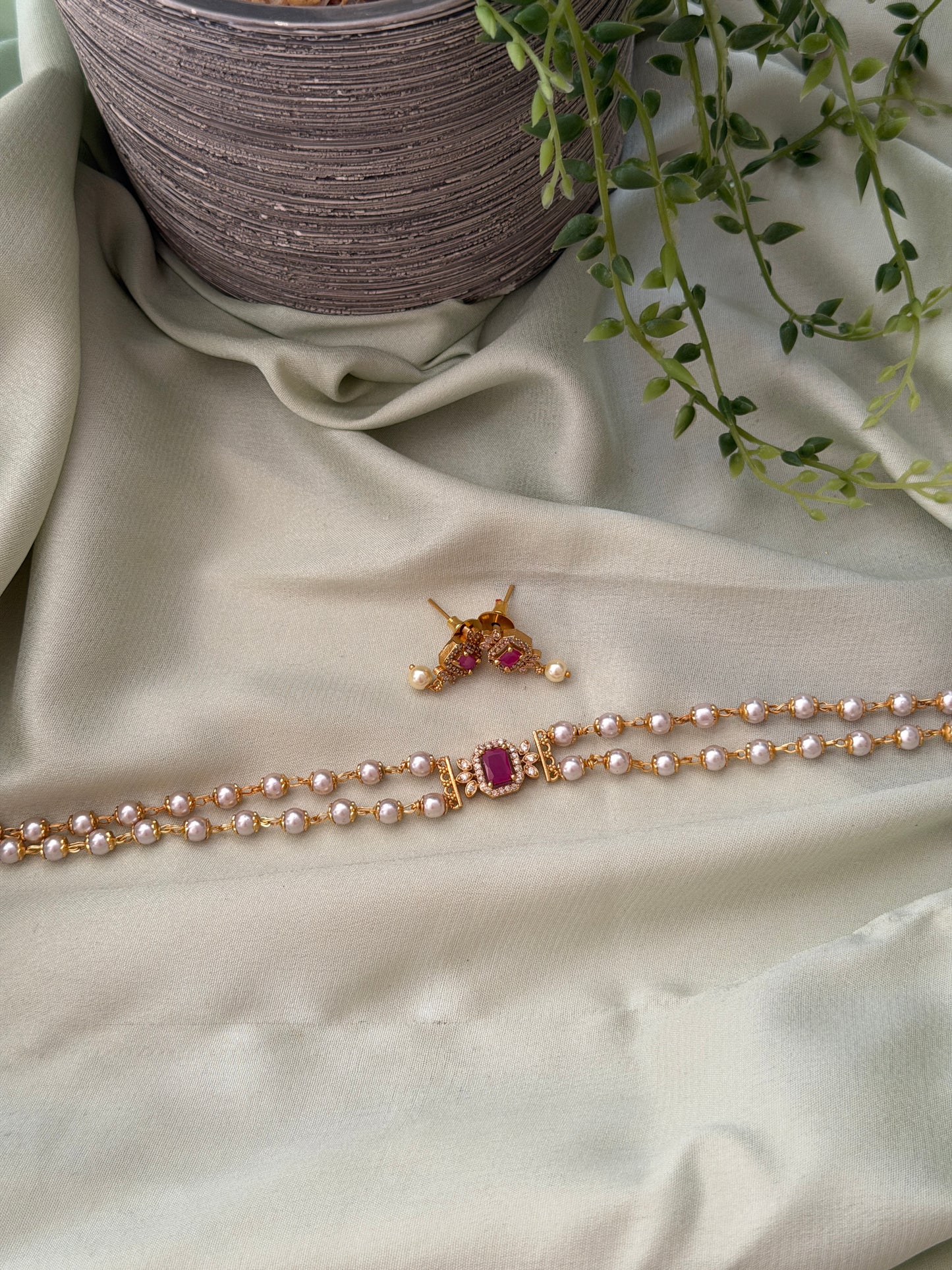 Alia Inspired Pearl Choker