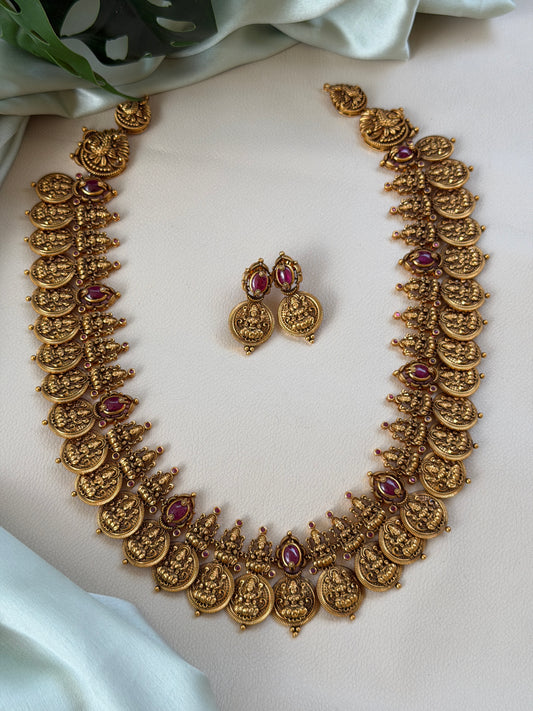 Vandana Kaashu Haaram set