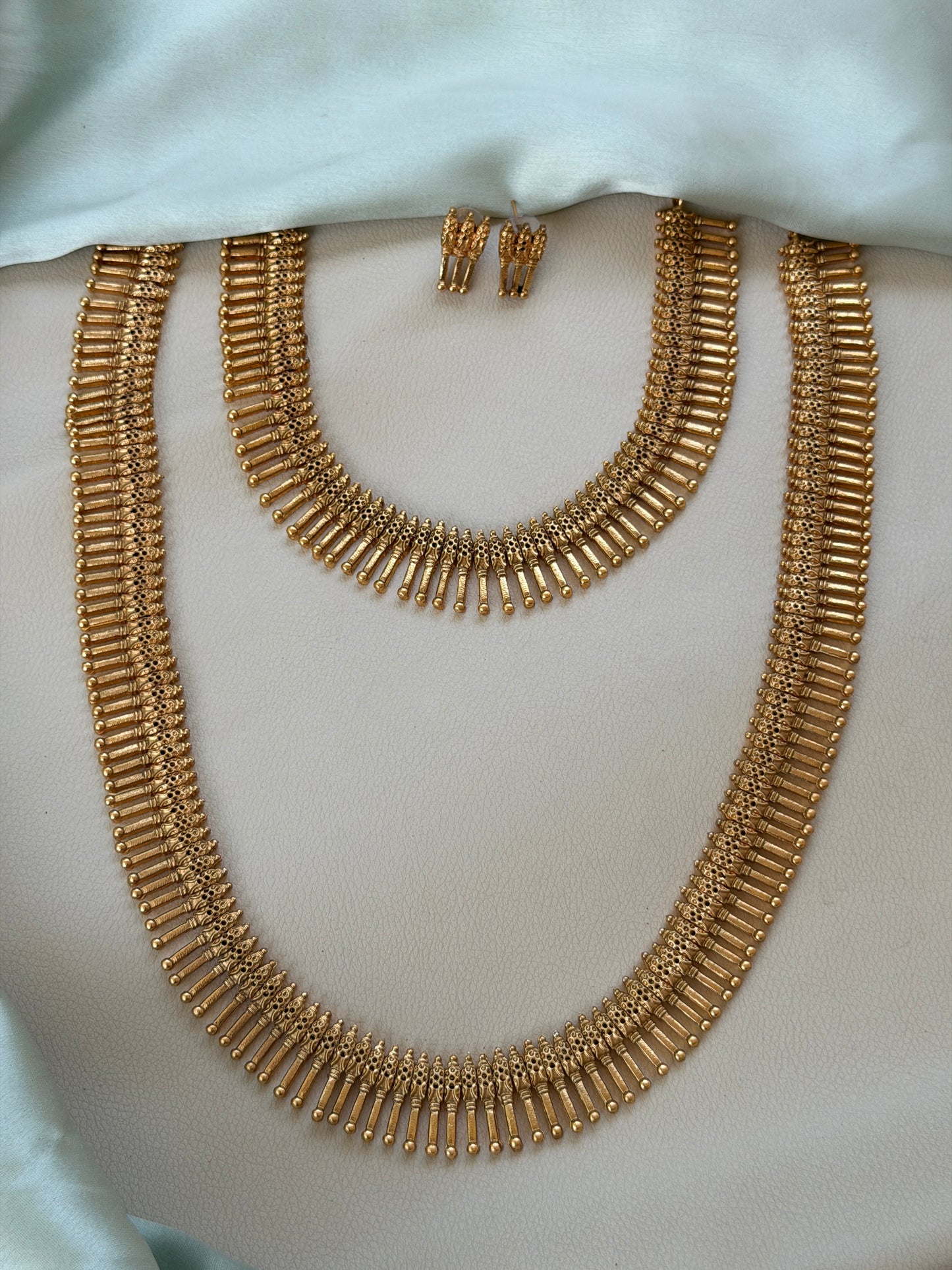 Matte Gold Mullamottu Maala Bridal Combo