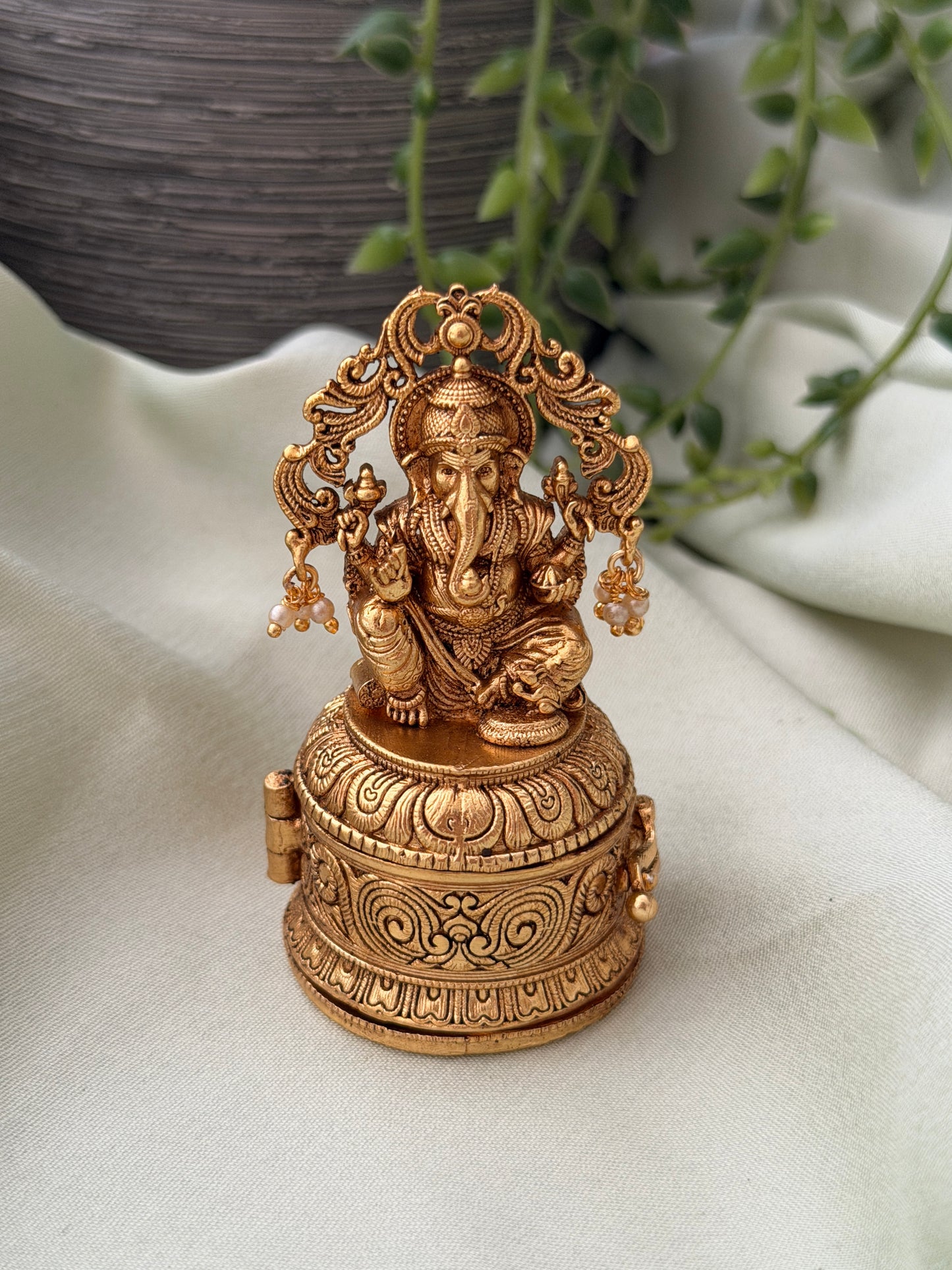 Vinayaka Antique Kumkum Box