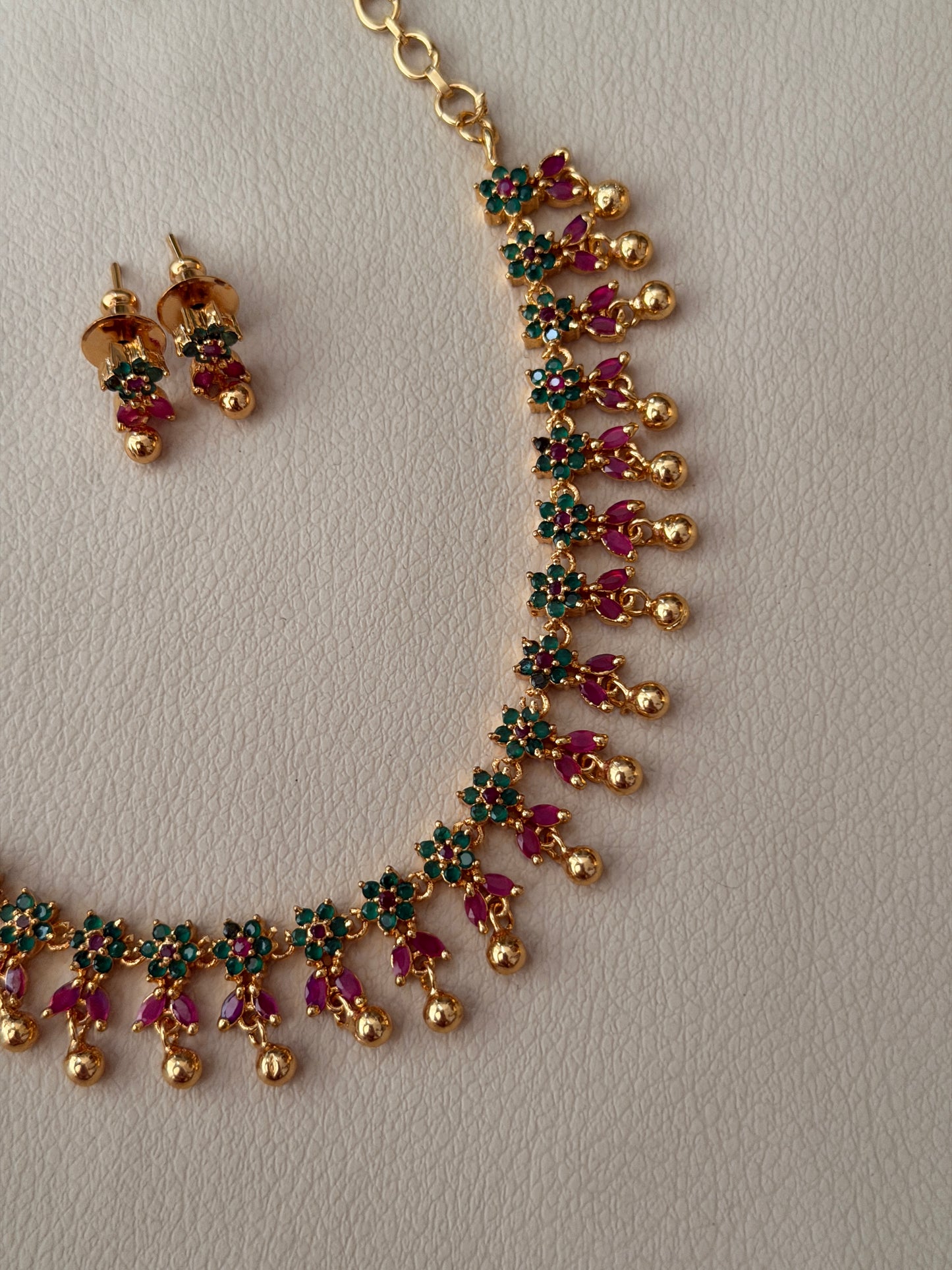 Lishikka Flora Necklace