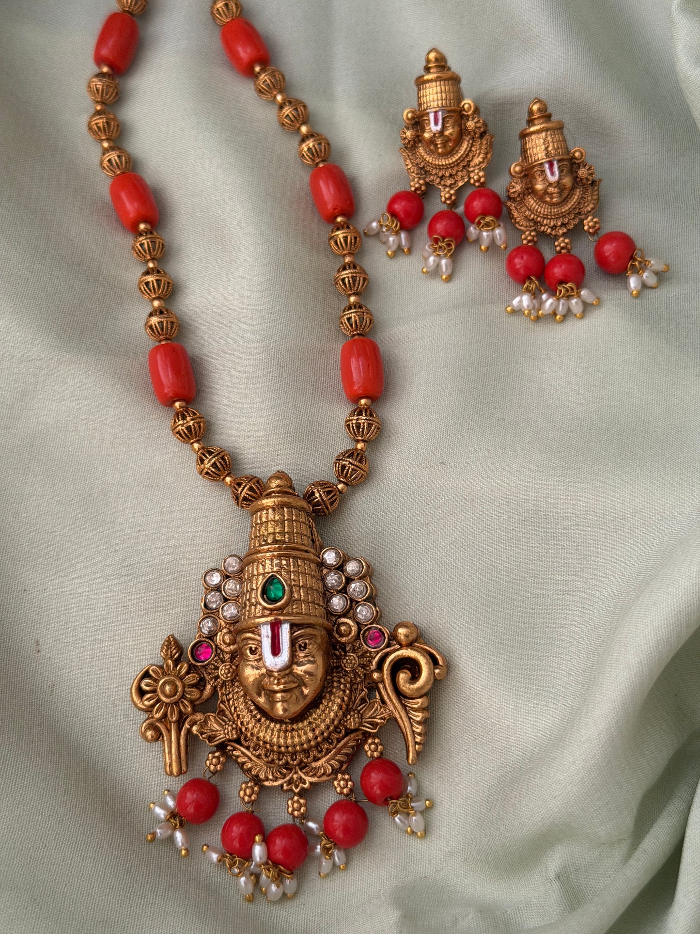 Tirupati Mahal Gundu Maala