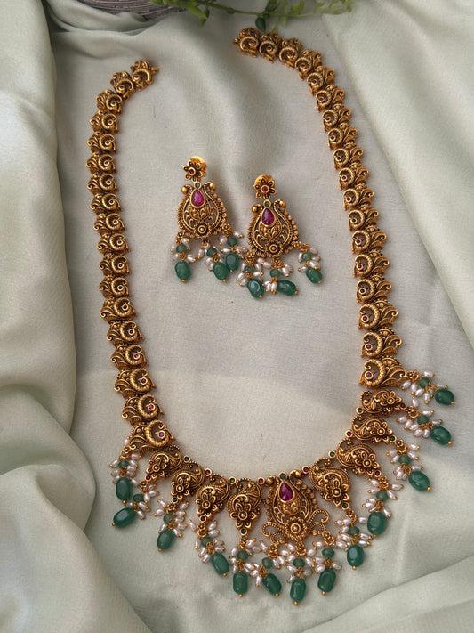 Mayil Emerald Bead Haaram
