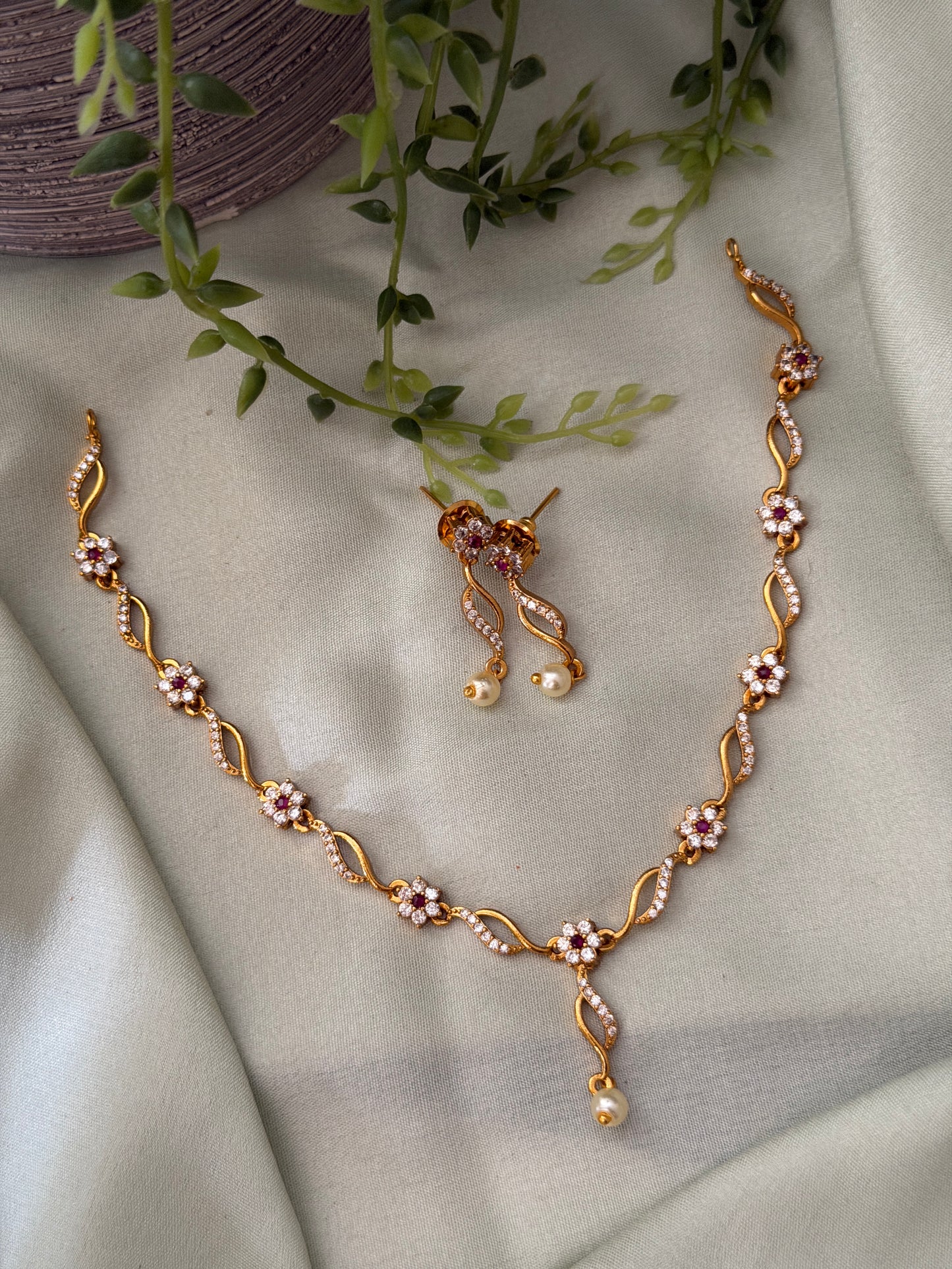 Hiraaya AD Necklace